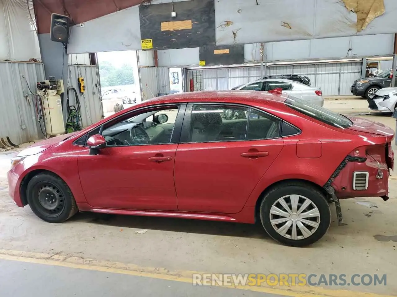 2 Photograph of a damaged car JTDEPRAE4LJ037292 TOYOTA COROLLA 2020
