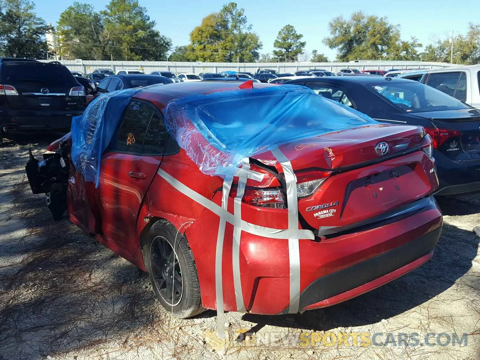 3 Photograph of a damaged car JTDEPRAE4LJ057610 TOYOTA COROLLA 2020