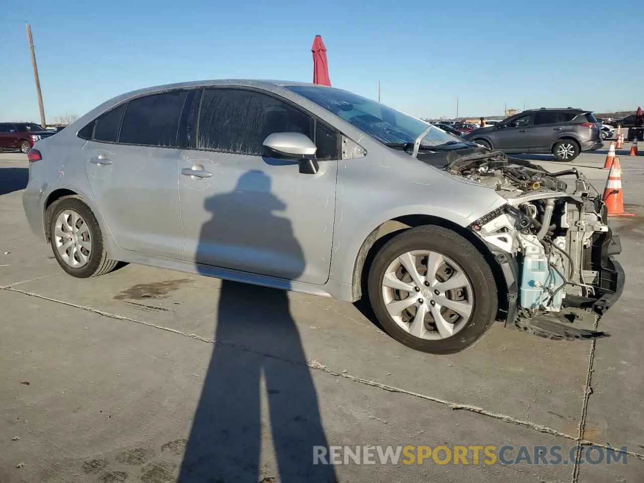 4 Photograph of a damaged car JTDEPRAE4LJ091157 TOYOTA COROLLA 2020