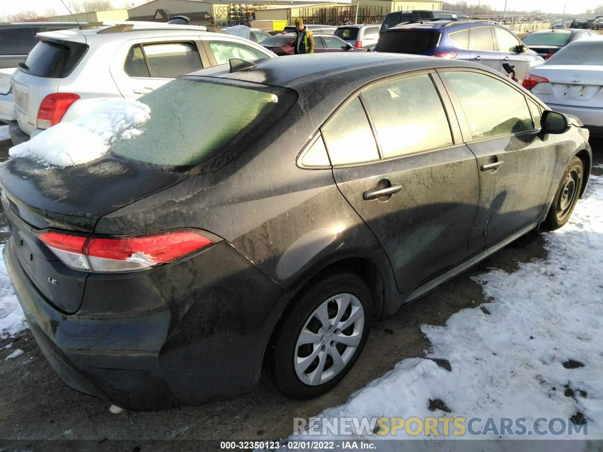 4 Photograph of a damaged car JTDEPRAE4LJ091191 TOYOTA COROLLA 2020