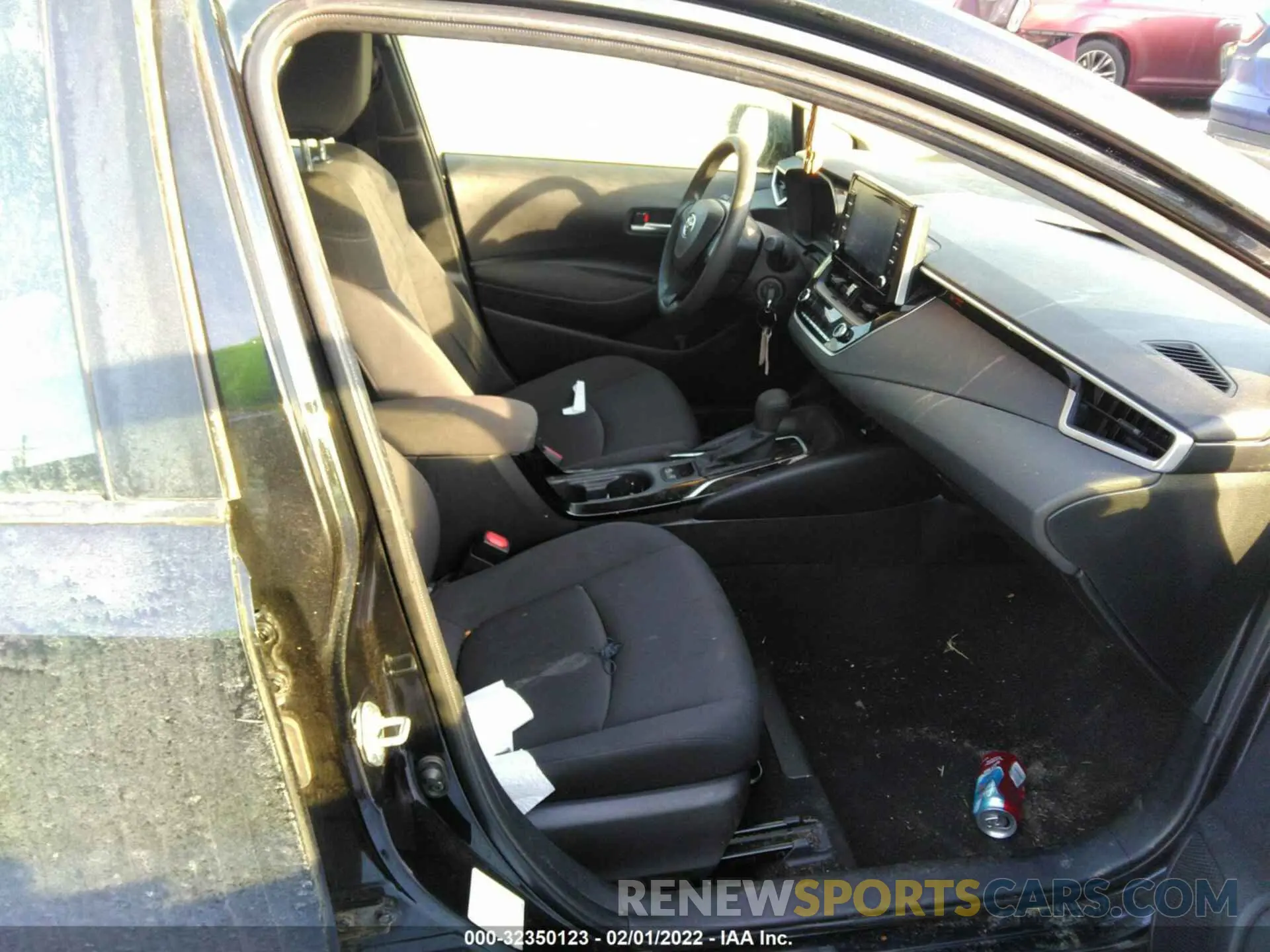 5 Photograph of a damaged car JTDEPRAE4LJ091191 TOYOTA COROLLA 2020