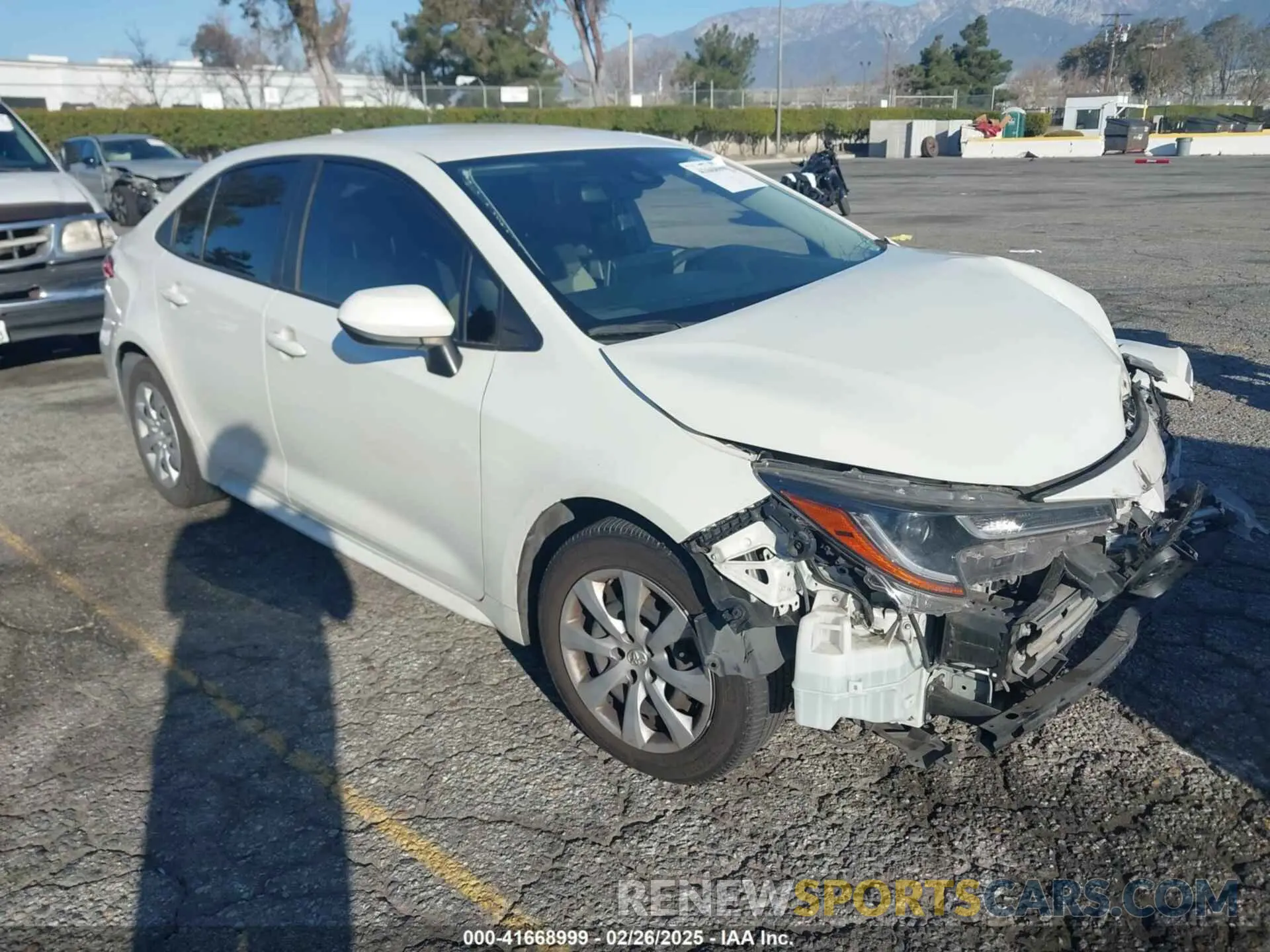1 Photograph of a damaged car JTDEPRAE4LJ100696 TOYOTA COROLLA 2020