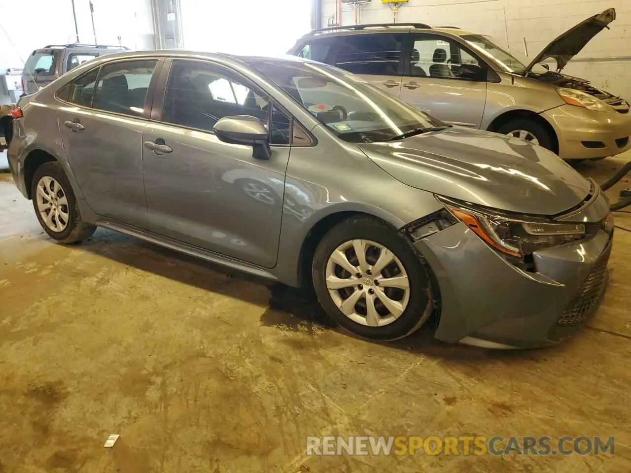 4 Photograph of a damaged car JTDEPRAE4LJ103422 TOYOTA COROLLA 2020