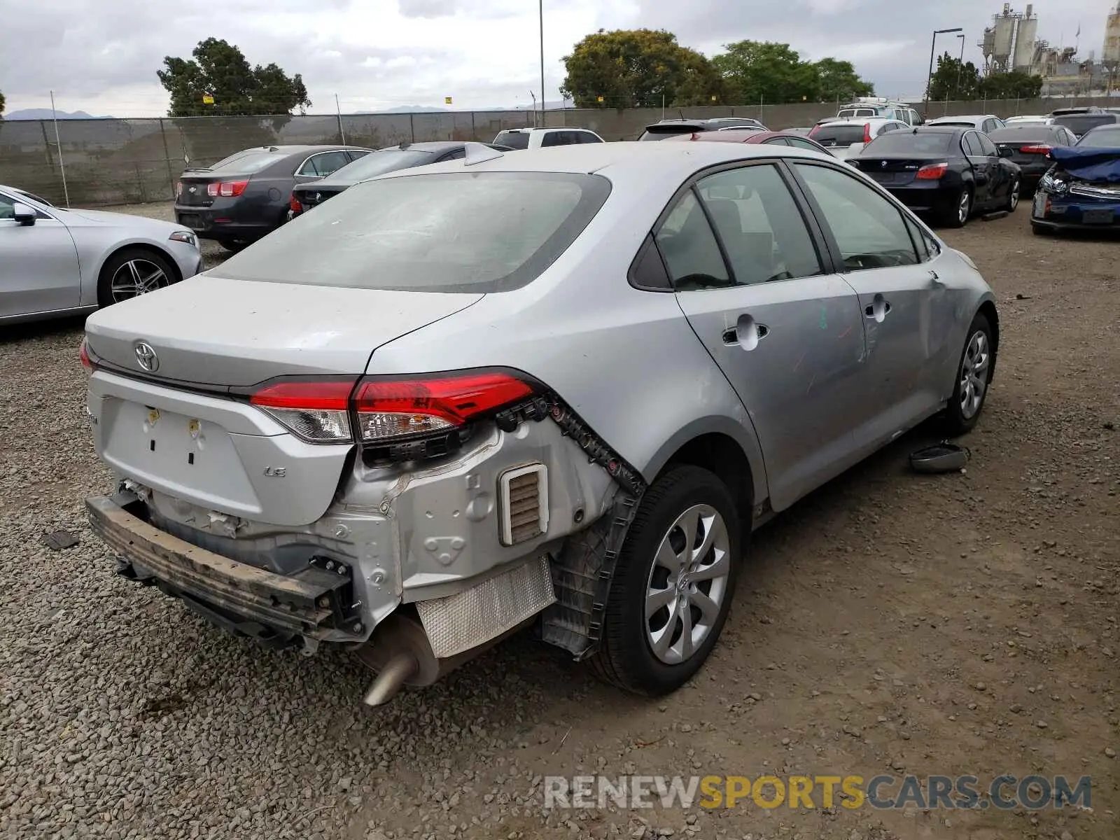 4 Photograph of a damaged car JTDEPRAE5LJ000896 TOYOTA COROLLA 2020
