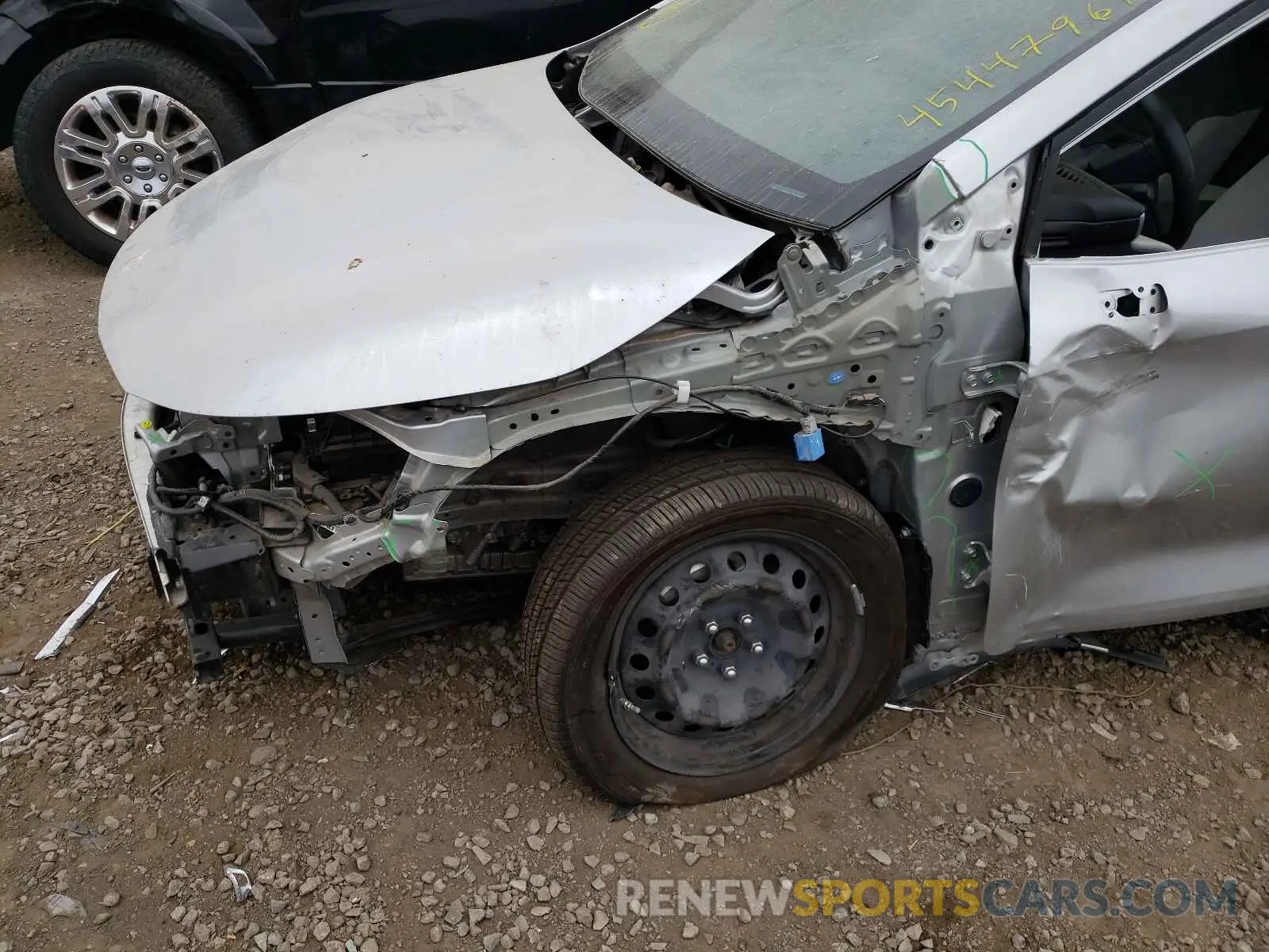 9 Photograph of a damaged car JTDEPRAE5LJ000896 TOYOTA COROLLA 2020