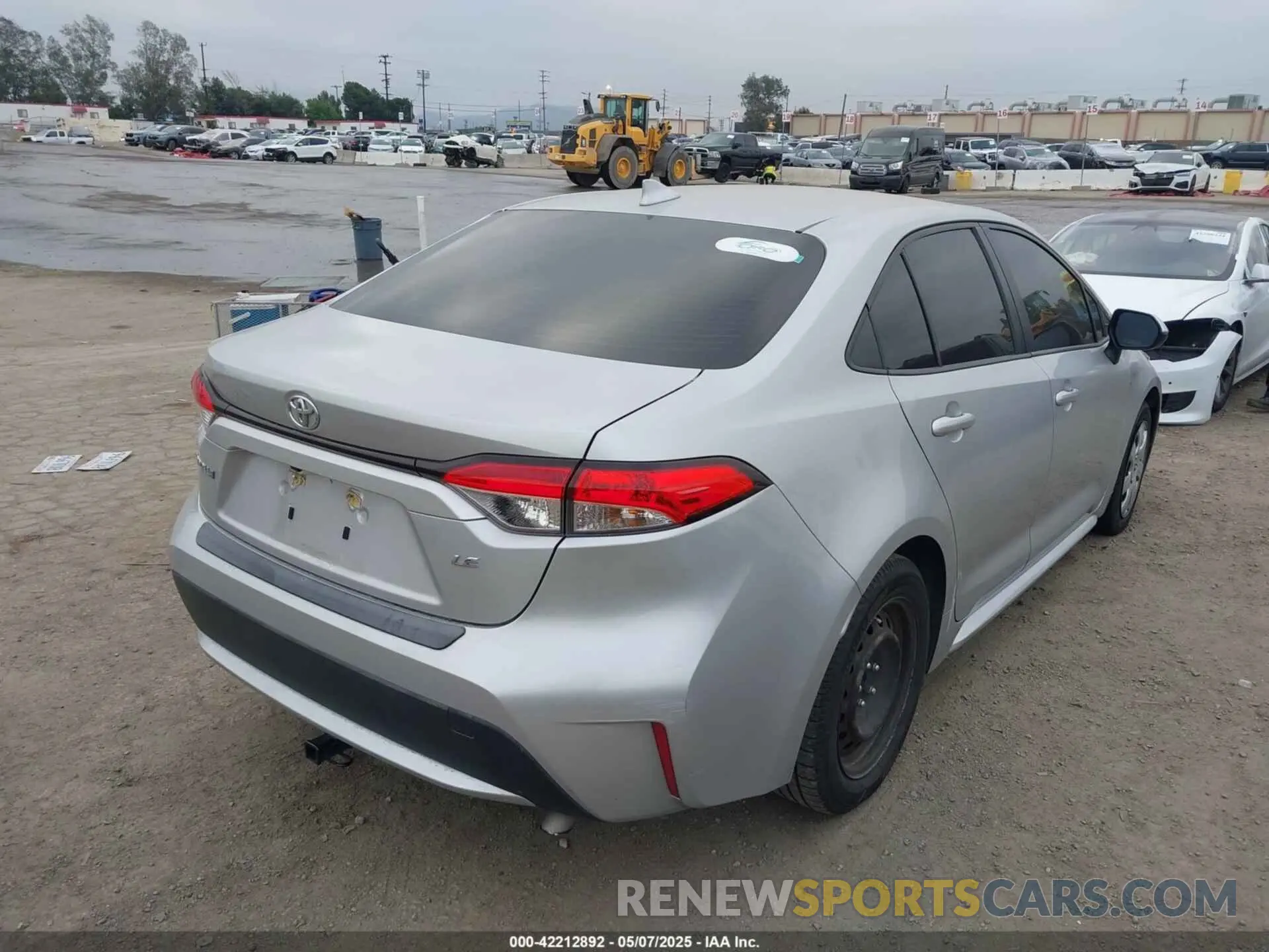 4 Photograph of a damaged car JTDEPRAE5LJ006777 TOYOTA COROLLA 2020