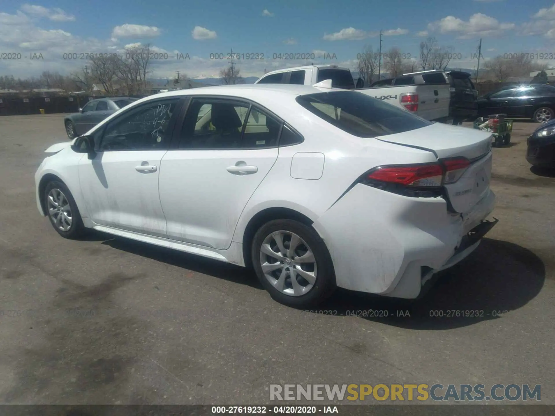 3 Photograph of a damaged car JTDEPRAE5LJ019724 TOYOTA COROLLA 2020