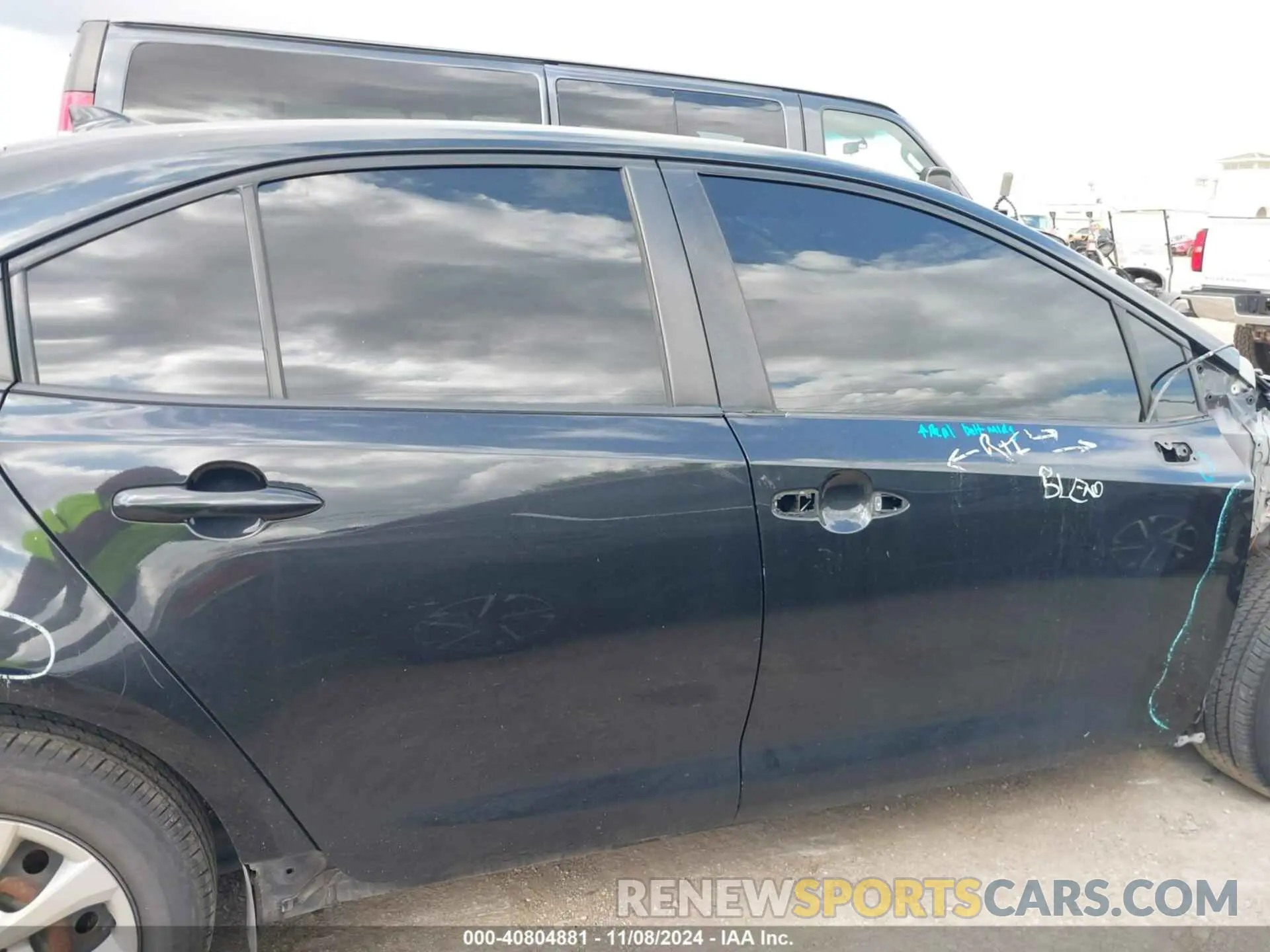 14 Photograph of a damaged car JTDEPRAE5LJ021568 TOYOTA COROLLA 2020