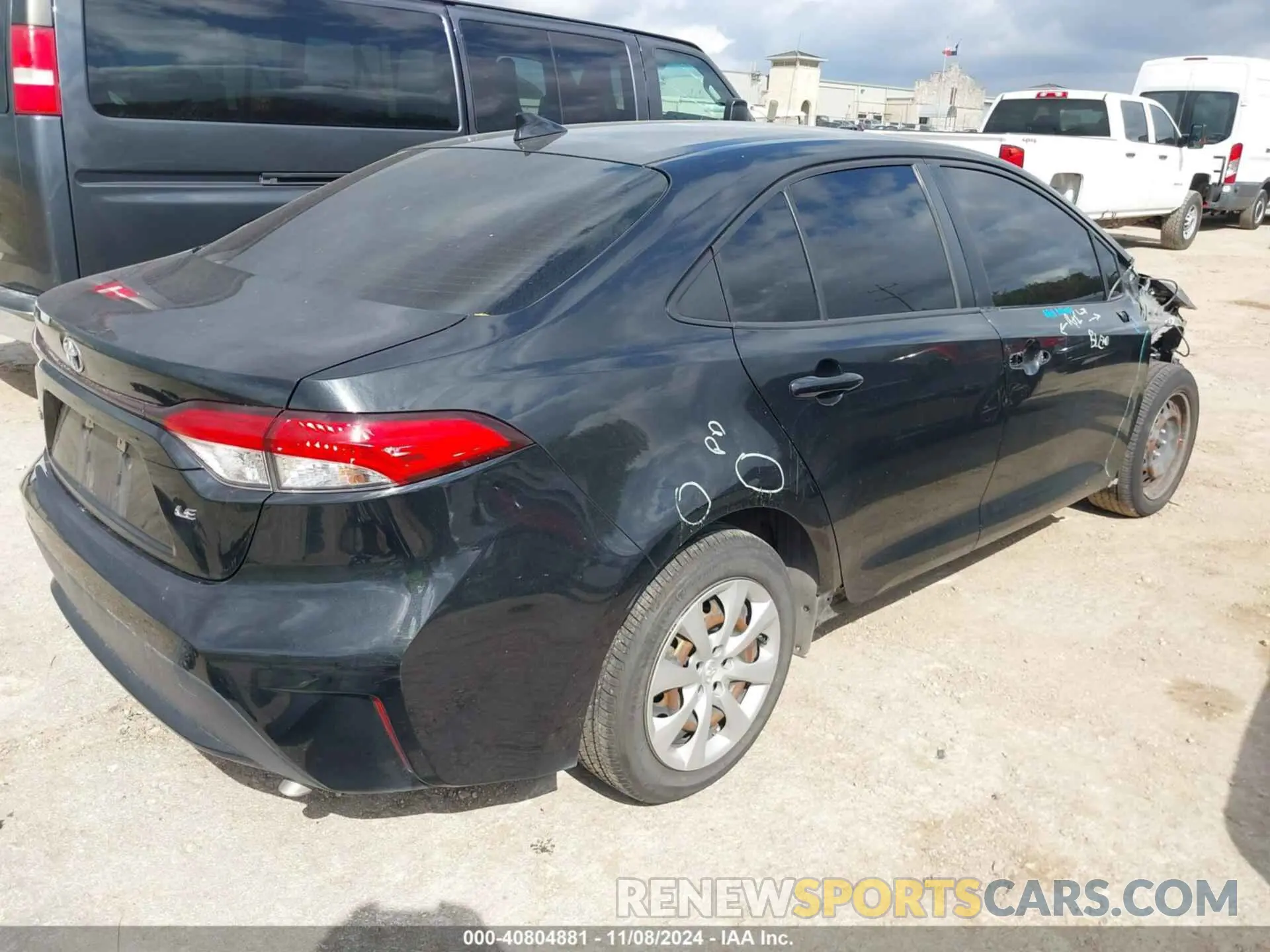 4 Photograph of a damaged car JTDEPRAE5LJ021568 TOYOTA COROLLA 2020