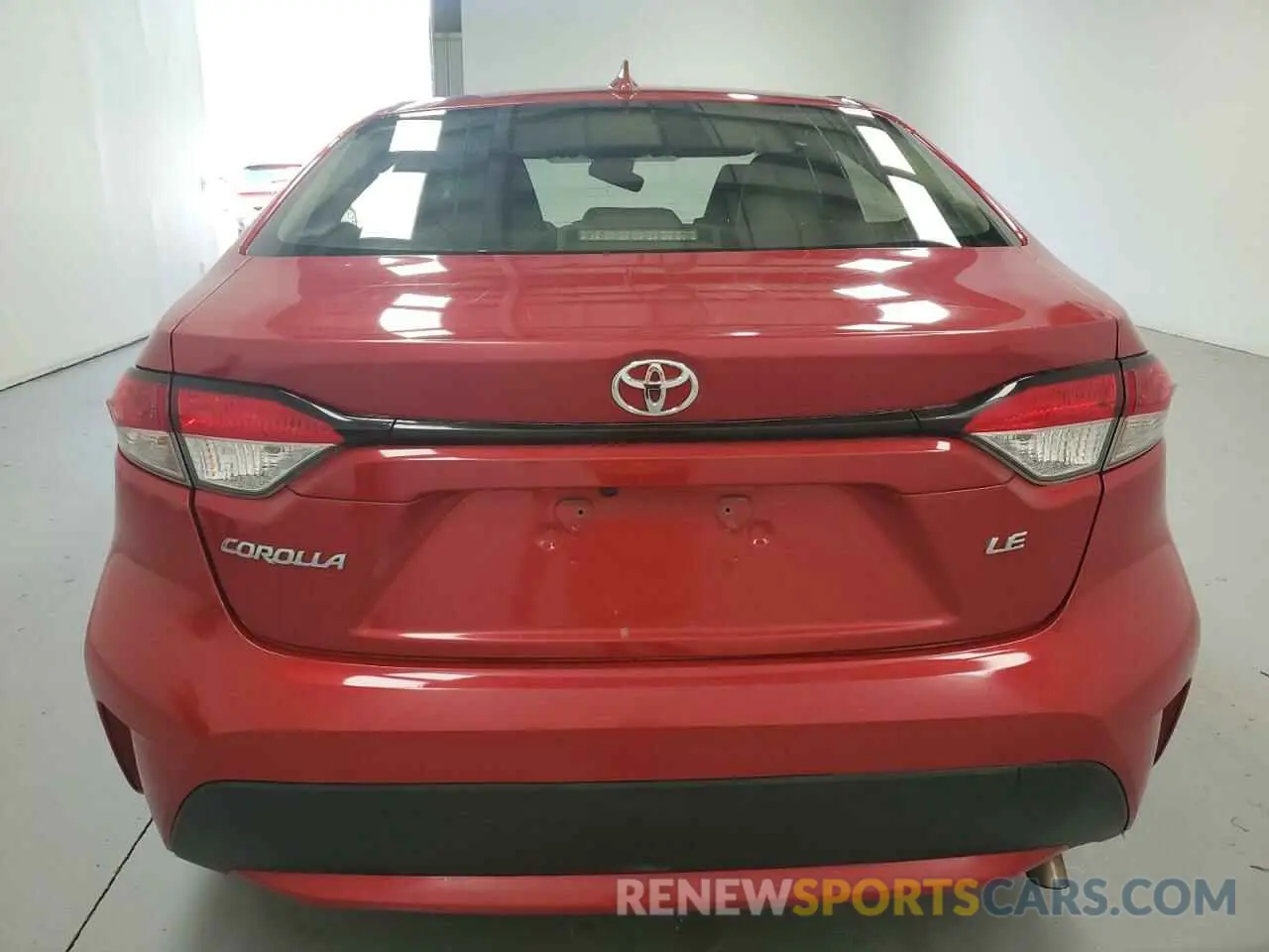 6 Photograph of a damaged car JTDEPRAE5LJ026043 TOYOTA COROLLA 2020