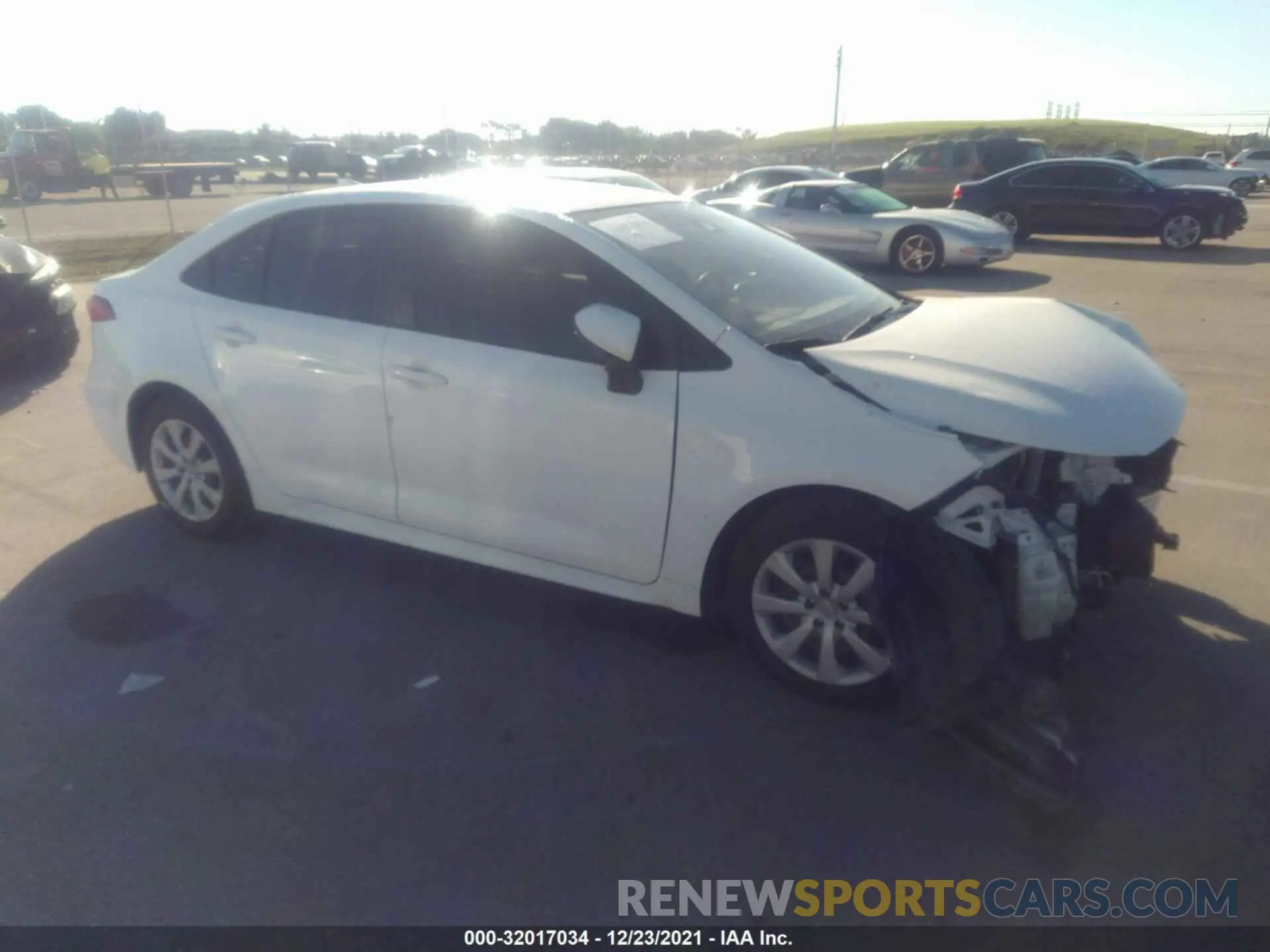 1 Photograph of a damaged car JTDEPRAE5LJ041822 TOYOTA COROLLA 2020