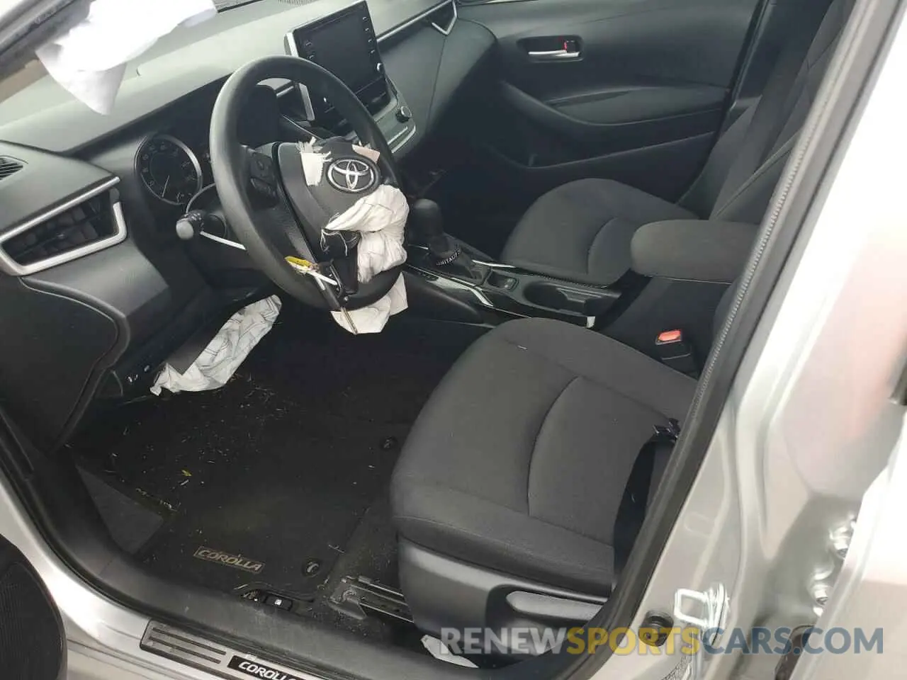 7 Photograph of a damaged car JTDEPRAE5LJ054828 TOYOTA COROLLA 2020