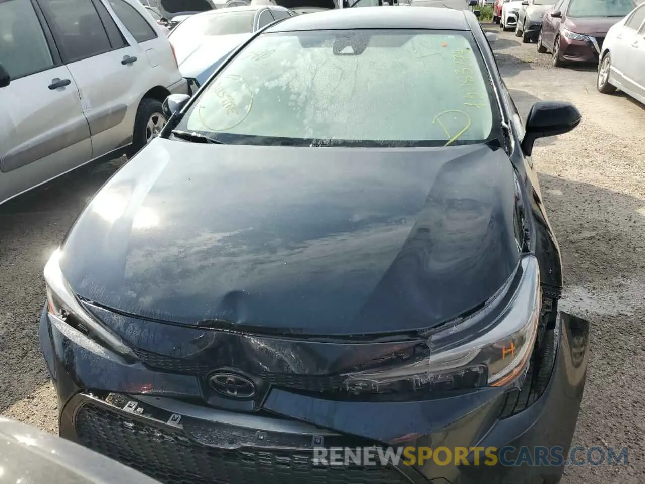 5 Photograph of a damaged car JTDEPRAE5LJ071273 TOYOTA COROLLA 2020