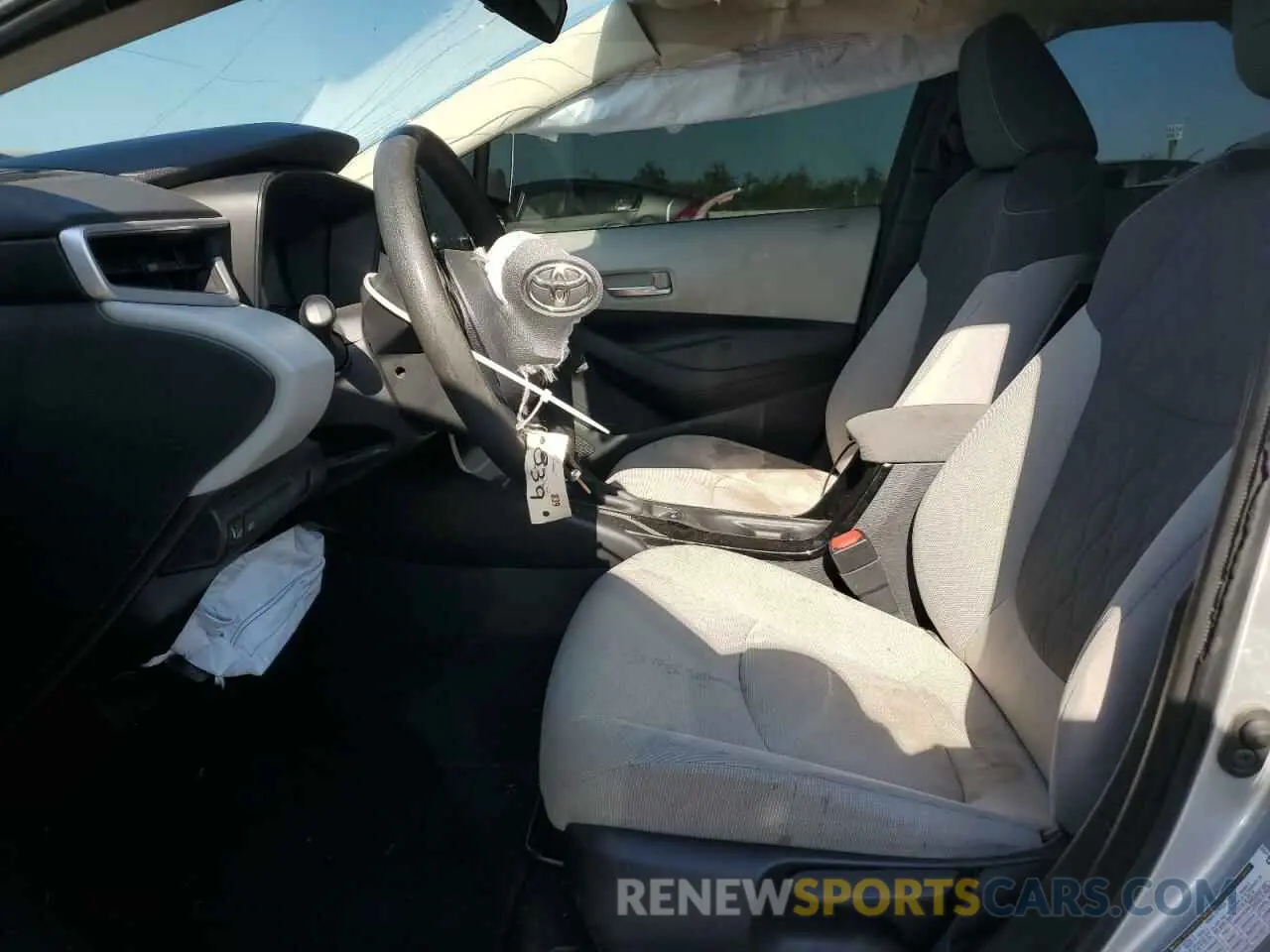 7 Photograph of a damaged car JTDEPRAE5LJ079213 TOYOTA COROLLA 2020