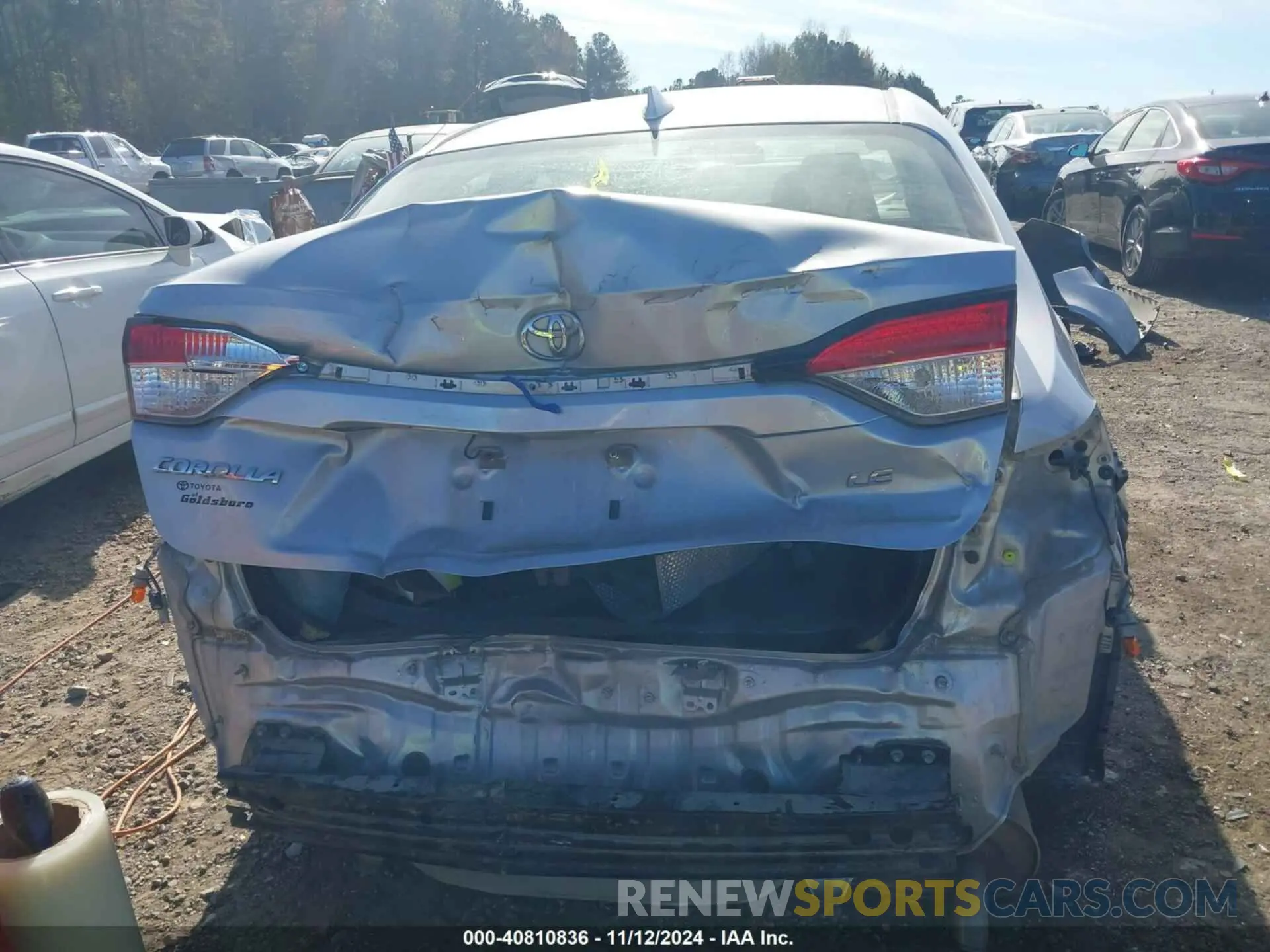 17 Photograph of a damaged car JTDEPRAE5LJ088753 TOYOTA COROLLA 2020