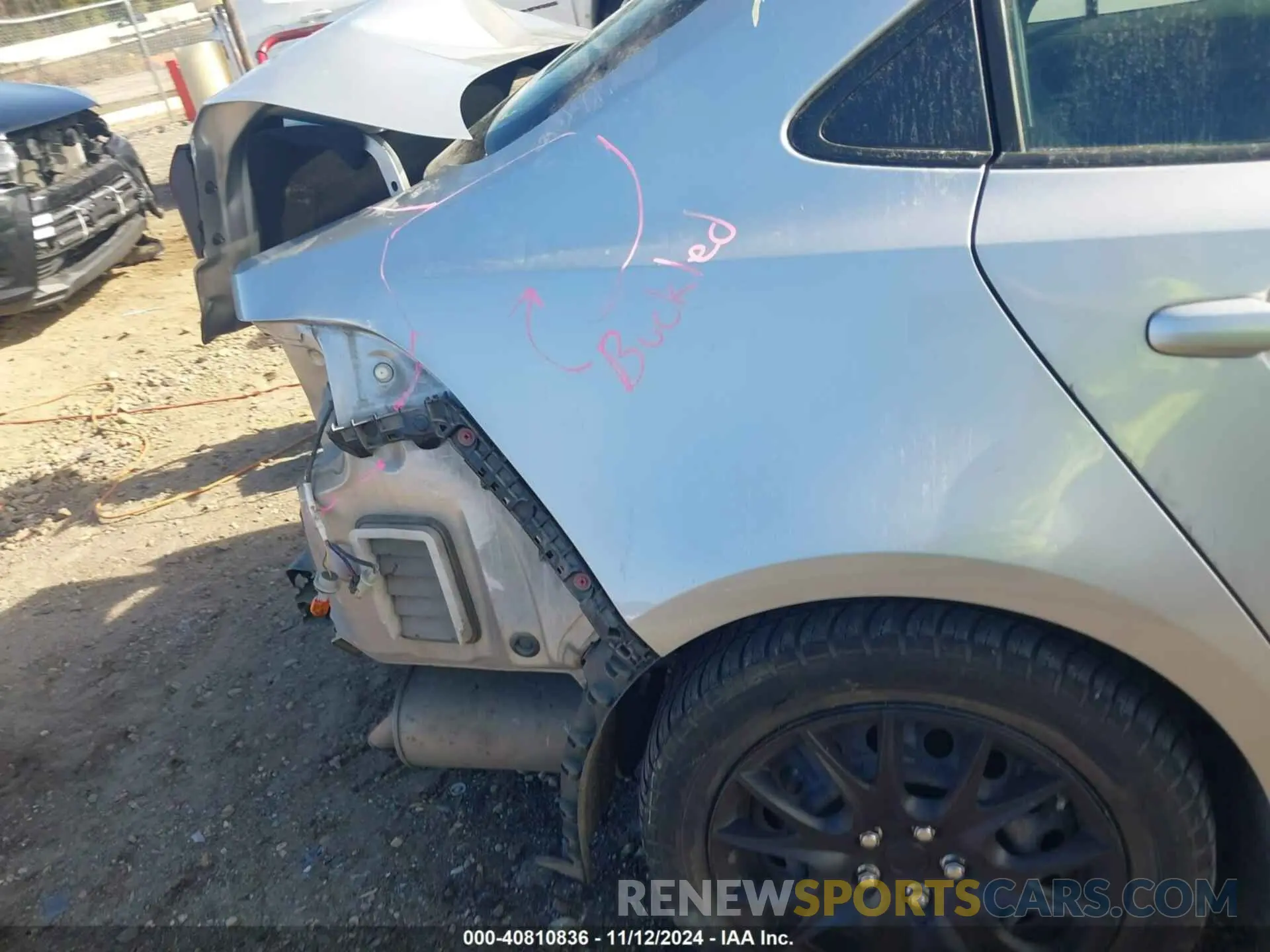 18 Photograph of a damaged car JTDEPRAE5LJ088753 TOYOTA COROLLA 2020