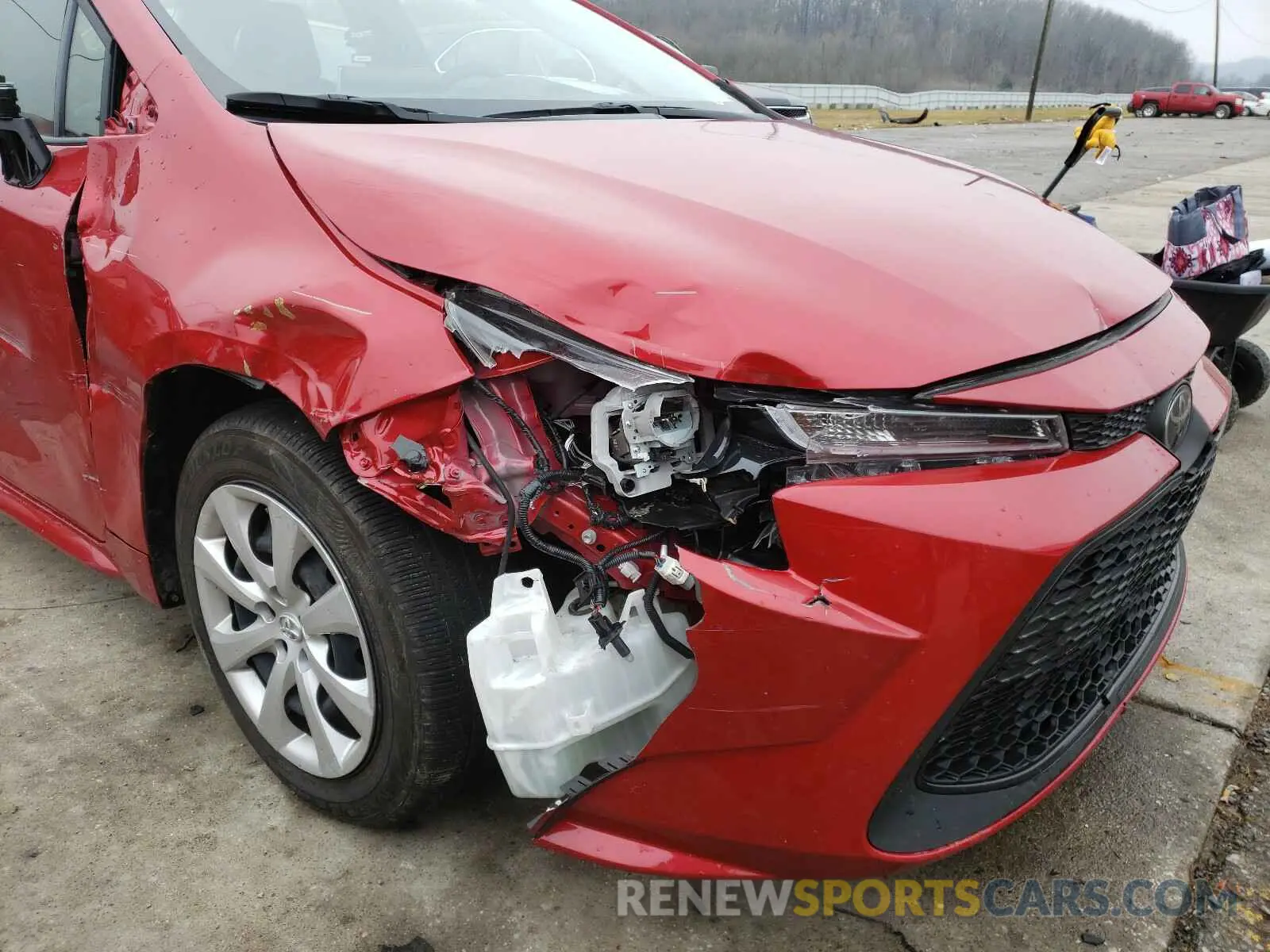 9 Photograph of a damaged car JTDEPRAE5LJ096982 TOYOTA COROLLA 2020