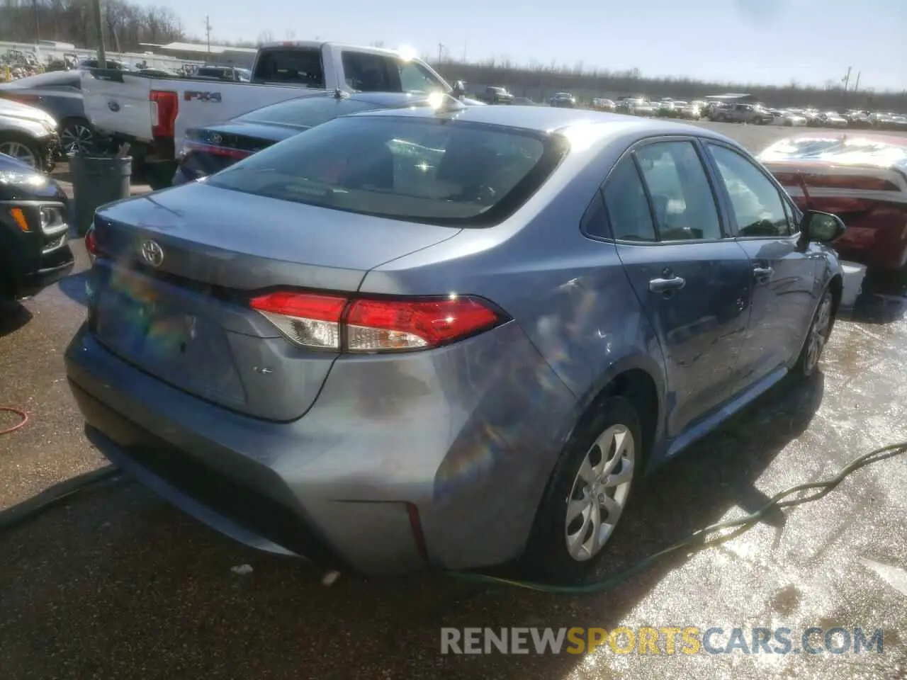 4 Photograph of a damaged car JTDEPRAE5LJ099445 TOYOTA COROLLA 2020