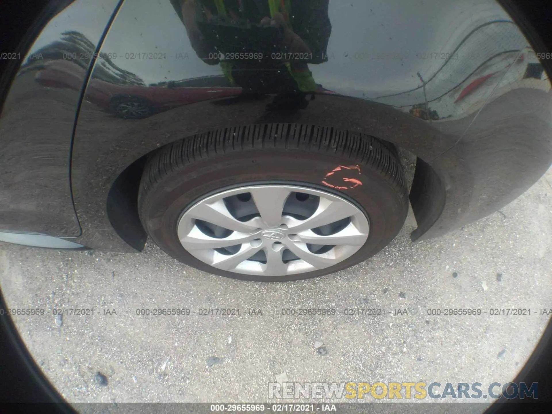 13 Photograph of a damaged car JTDEPRAE5LJ102571 TOYOTA COROLLA 2020