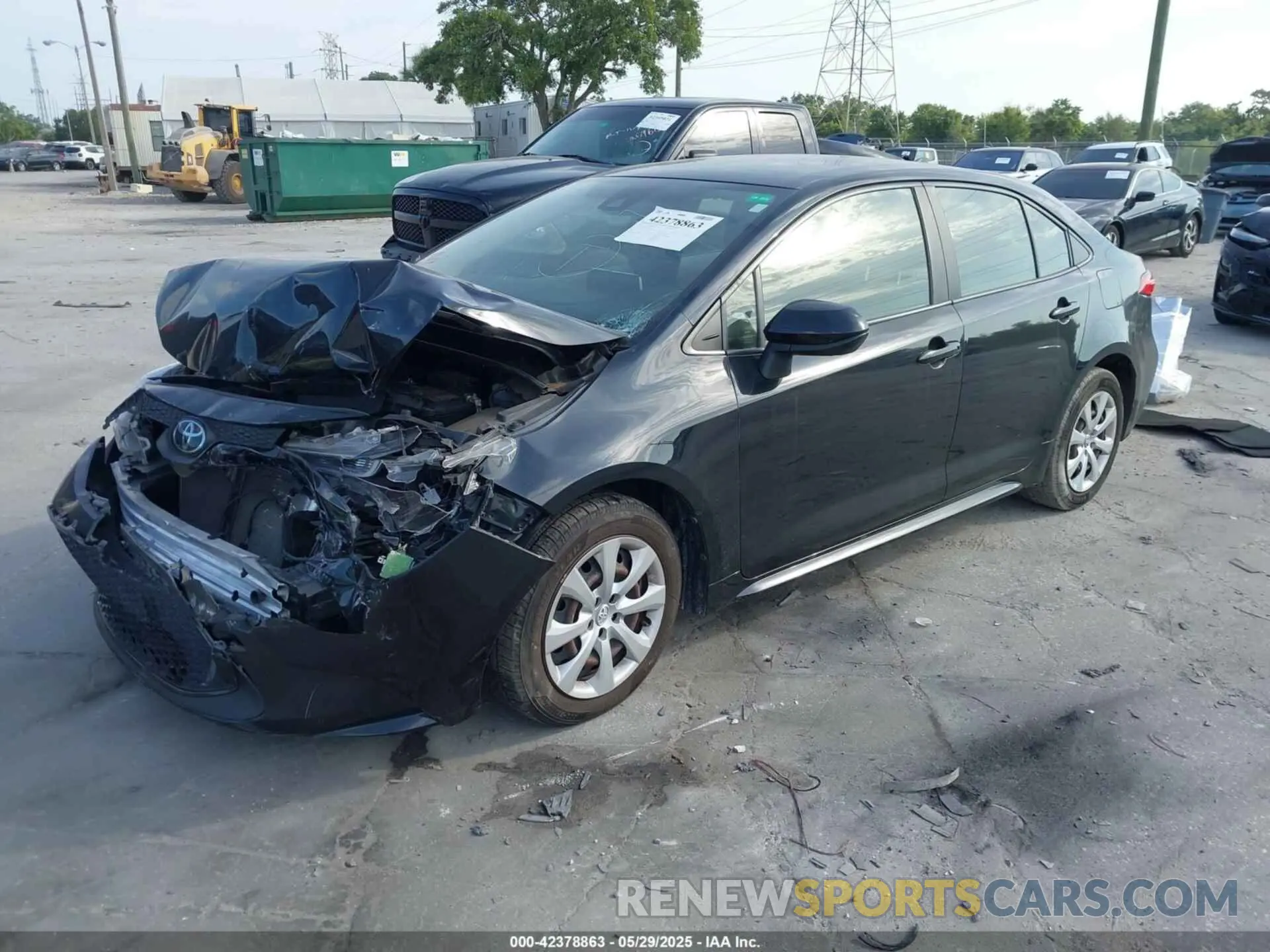 2 Photograph of a damaged car JTDEPRAE5LJ113652 TOYOTA COROLLA 2020