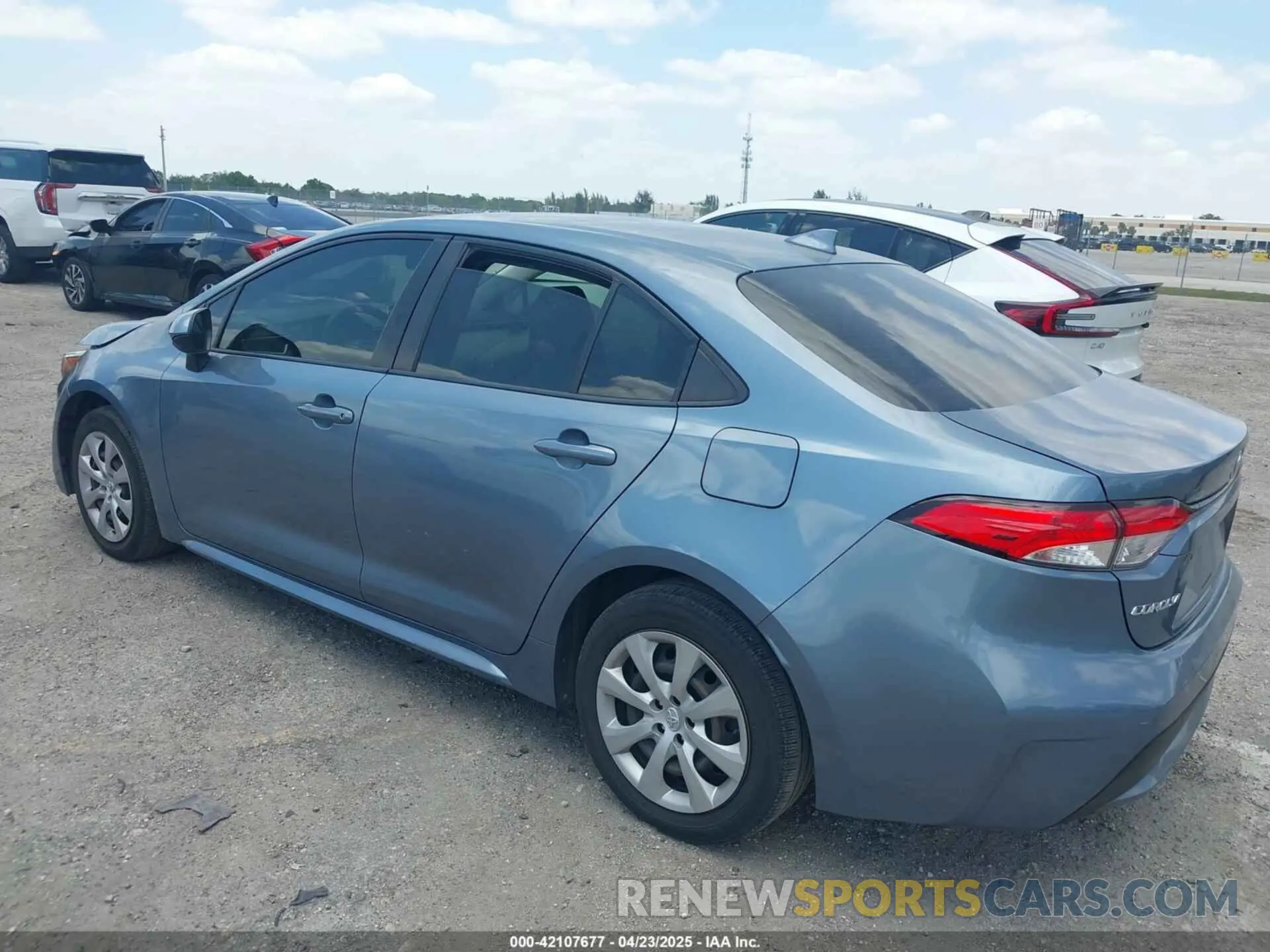 3 Фотография поврежденного автомобиля JTDEPRAE6LJ000342 TOYOTA COROLLA 2020