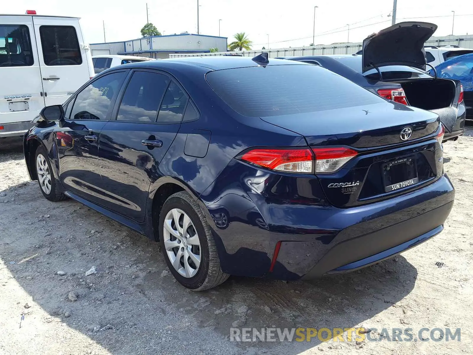 3 Photograph of a damaged car JTDEPRAE6LJ010367 TOYOTA COROLLA 2020