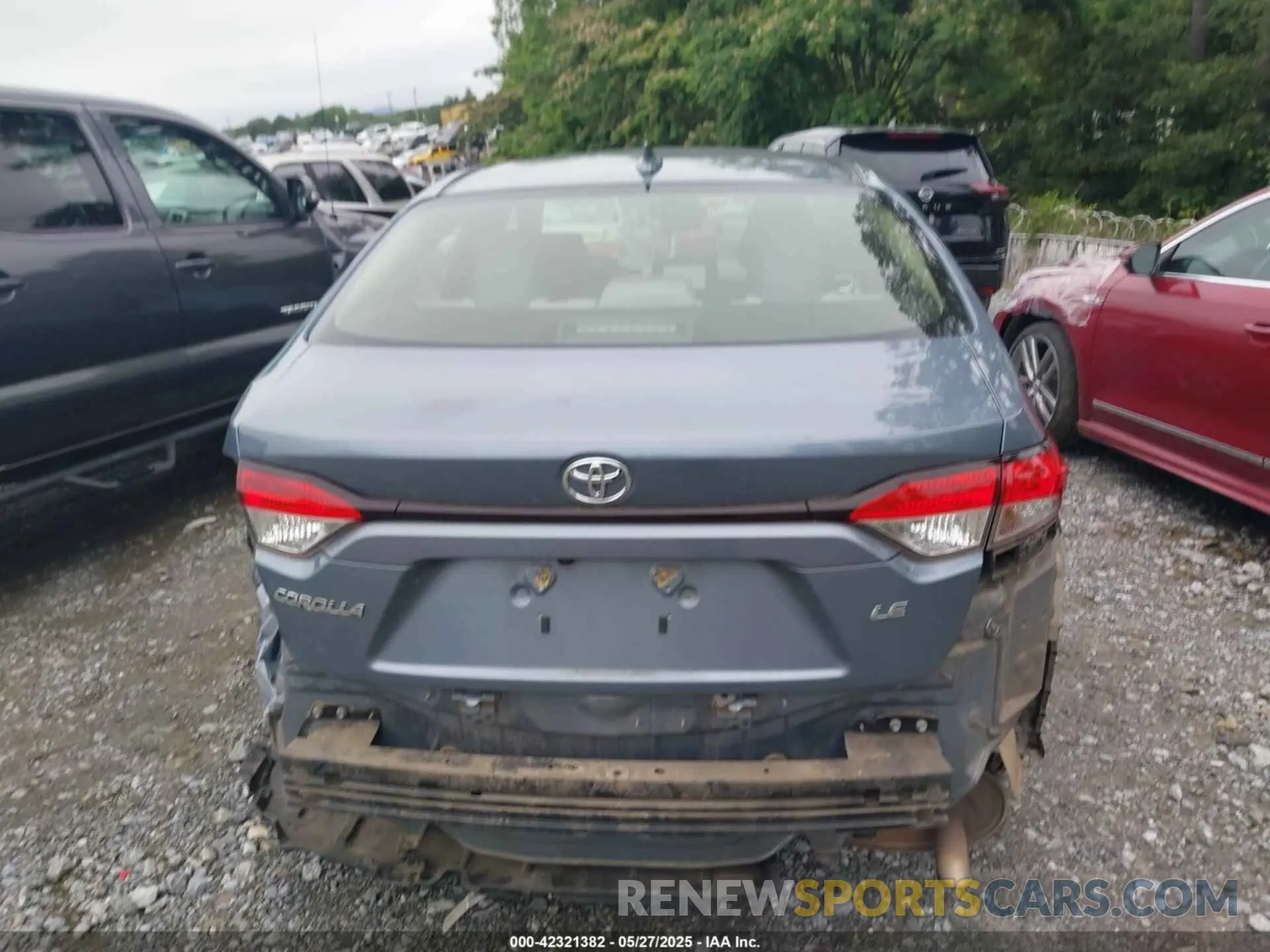 16 Photograph of a damaged car JTDEPRAE6LJ022955 TOYOTA COROLLA 2020