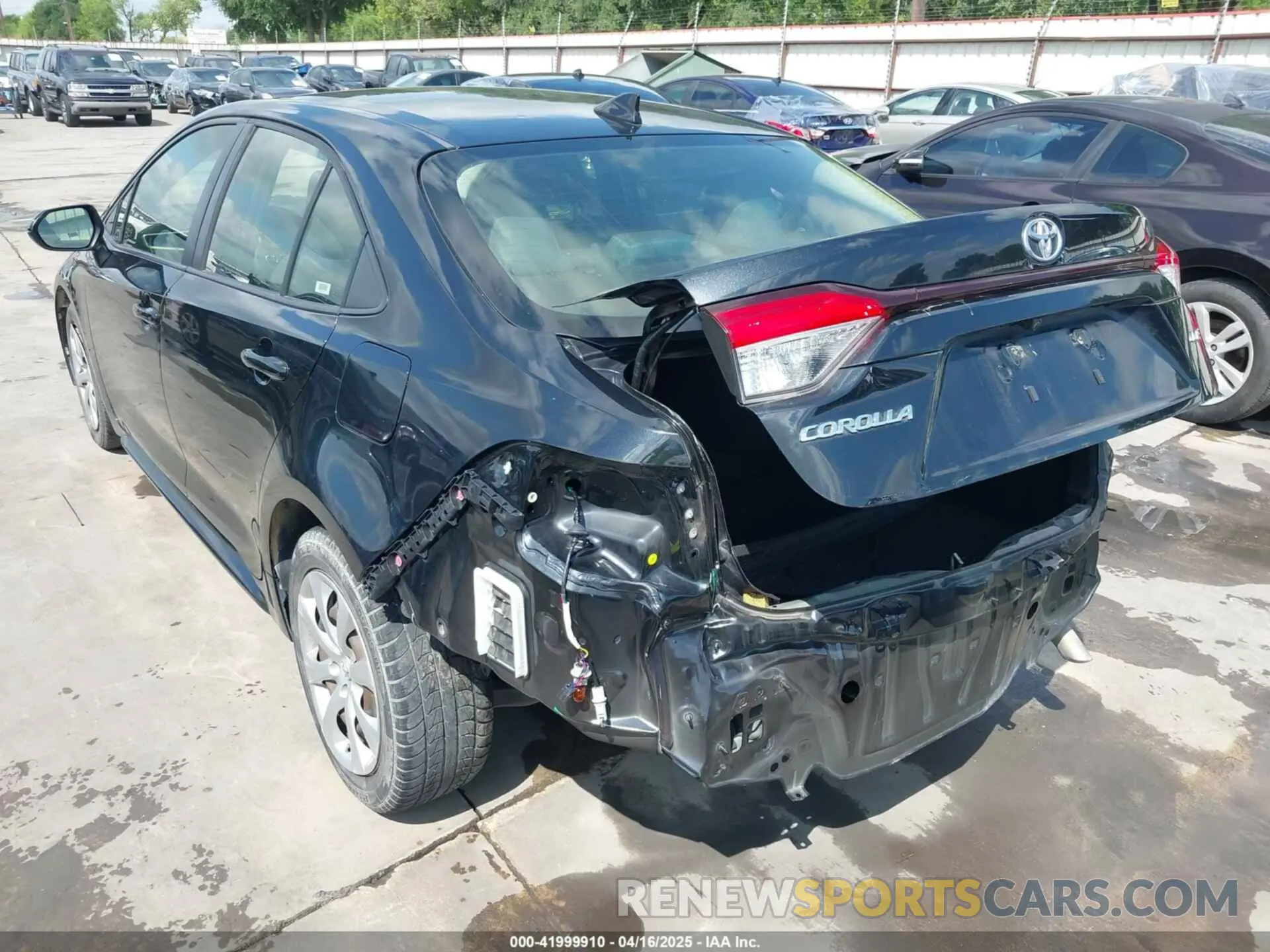 3 Photograph of a damaged car JTDEPRAE6LJ035995 TOYOTA COROLLA 2020