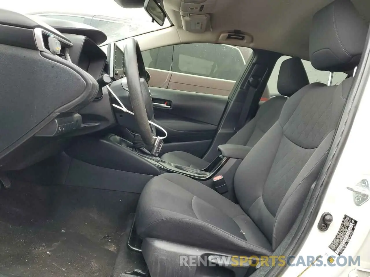 7 Photograph of a damaged car JTDEPRAE6LJ040128 TOYOTA COROLLA 2020