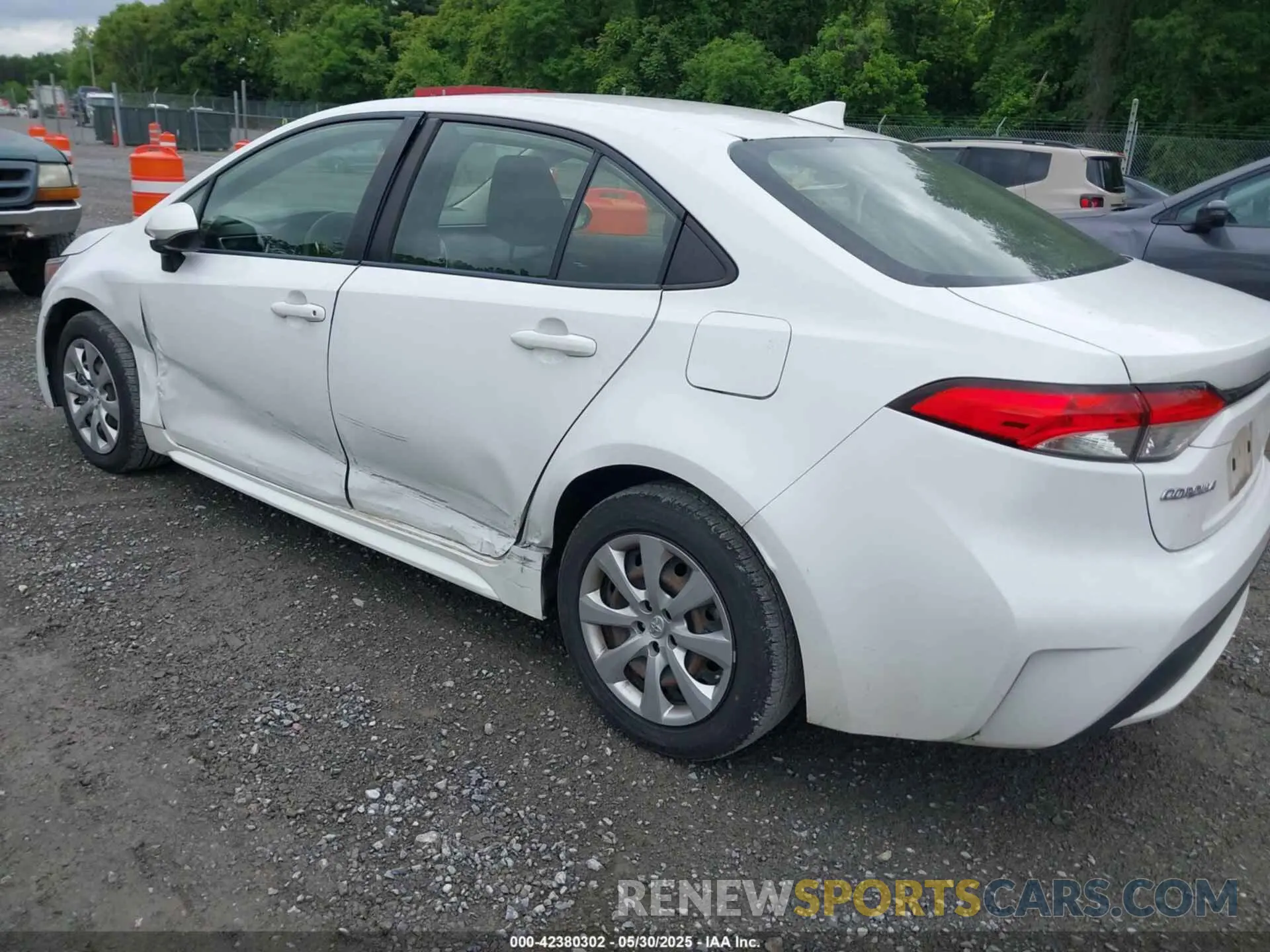 3 Фотография поврежденного автомобиля JTDEPRAE6LJ046141 TOYOTA COROLLA 2020