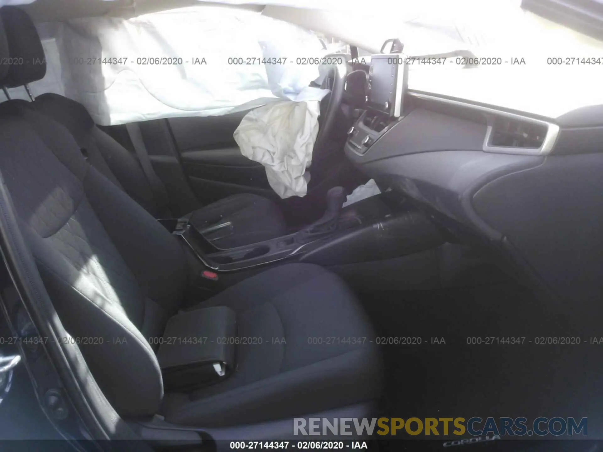 5 Photograph of a damaged car JTDEPRAE6LJ049959 TOYOTA COROLLA 2020