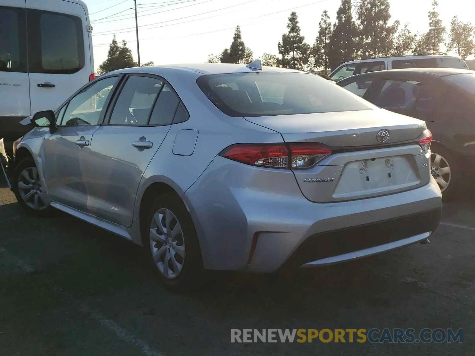 3 Photograph of a damaged car JTDEPRAE6LJ051470 TOYOTA COROLLA 2020