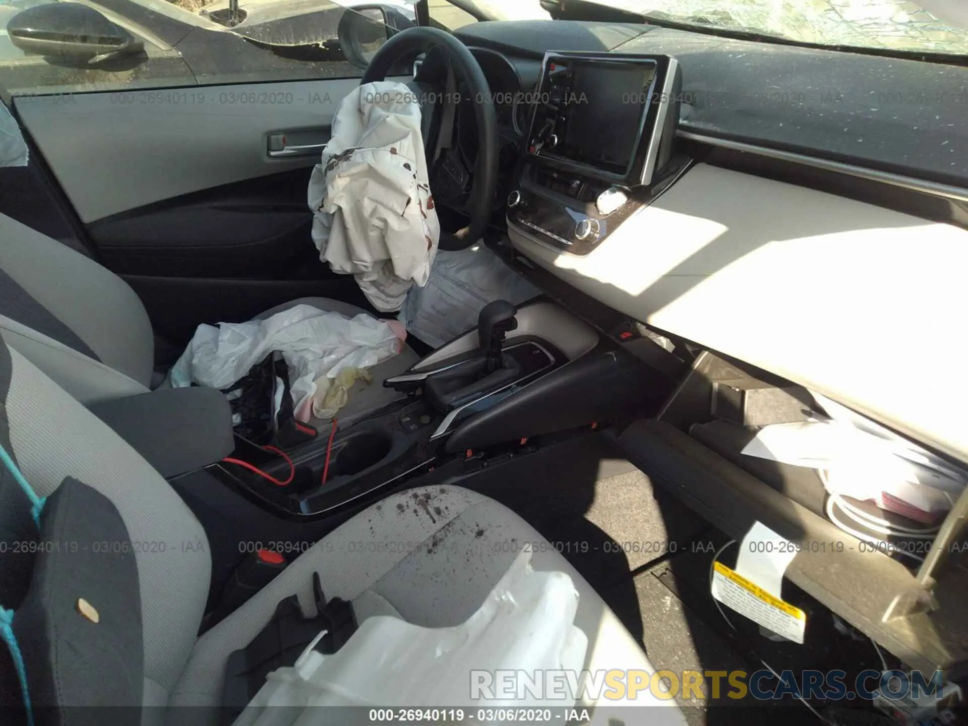 5 Photograph of a damaged car JTDEPRAE6LJ065319 TOYOTA COROLLA 2020