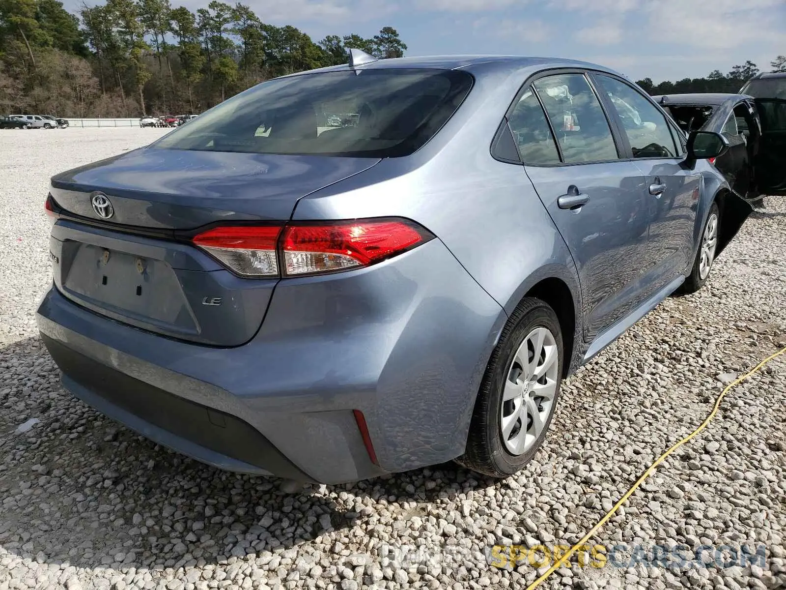 4 Photograph of a damaged car JTDEPRAE6LJ072173 TOYOTA COROLLA 2020