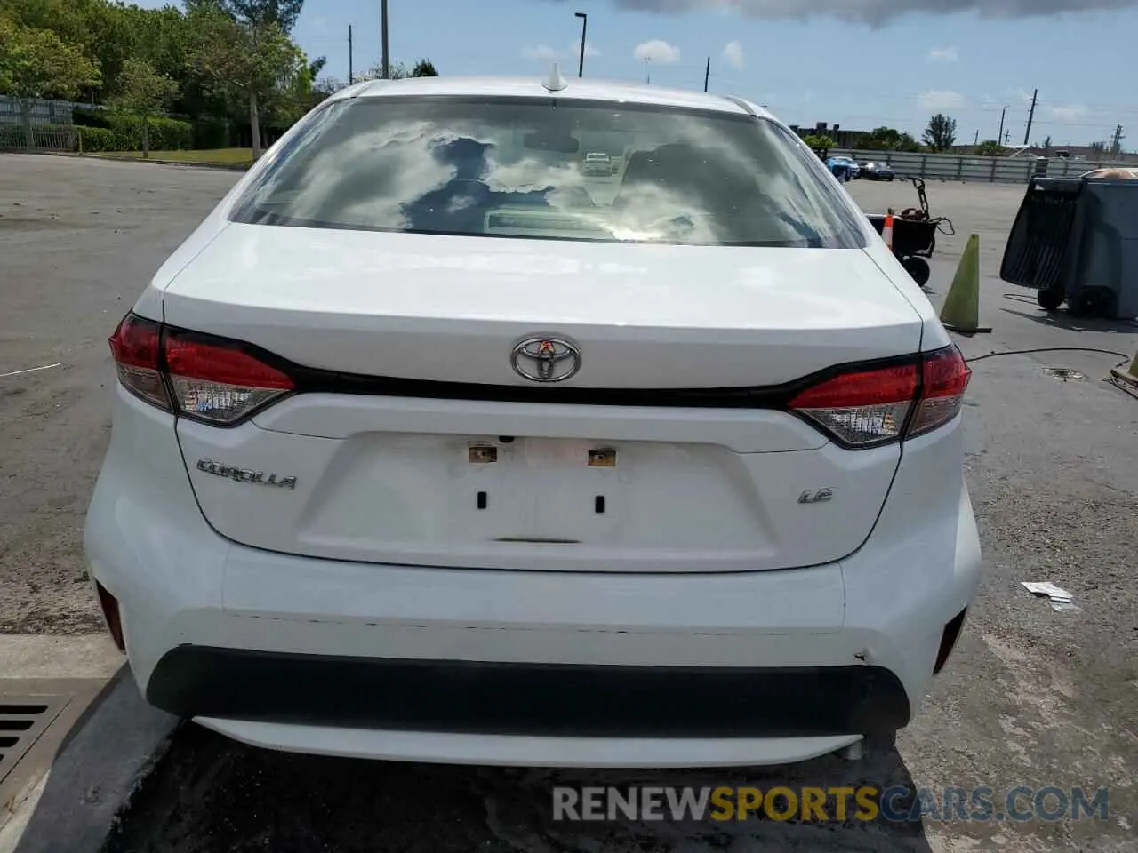 6 Photograph of a damaged car JTDEPRAE6LJ079057 TOYOTA COROLLA 2020