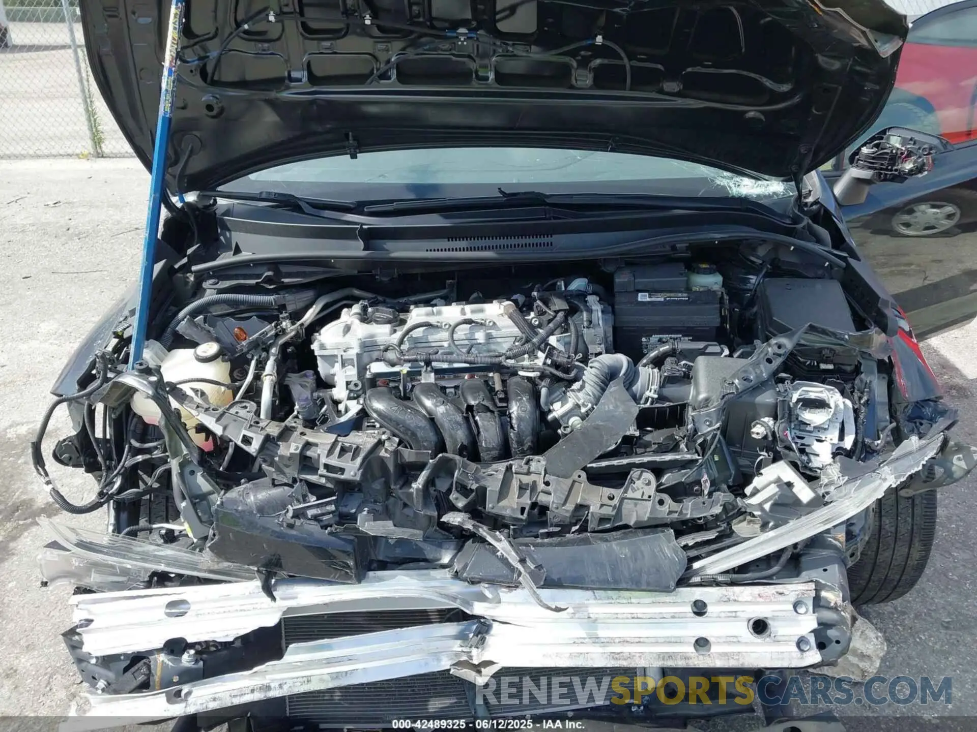 10 Photograph of a damaged car JTDEPRAE6LJ090446 TOYOTA COROLLA 2020