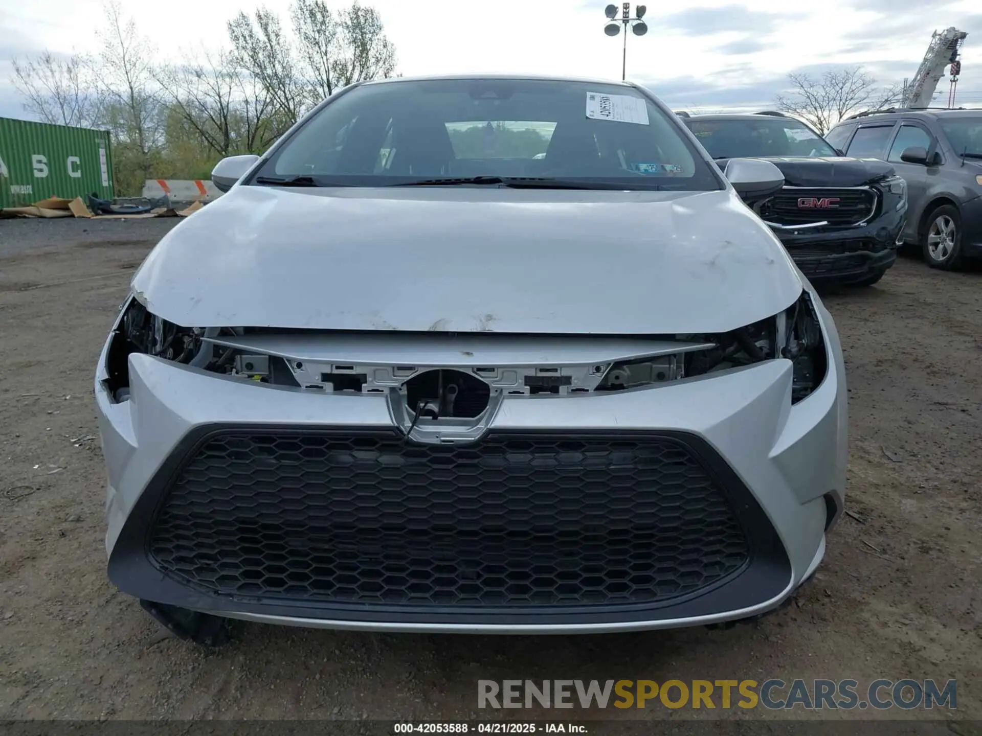 12 Photograph of a damaged car JTDEPRAE6LJ095761 TOYOTA COROLLA 2020