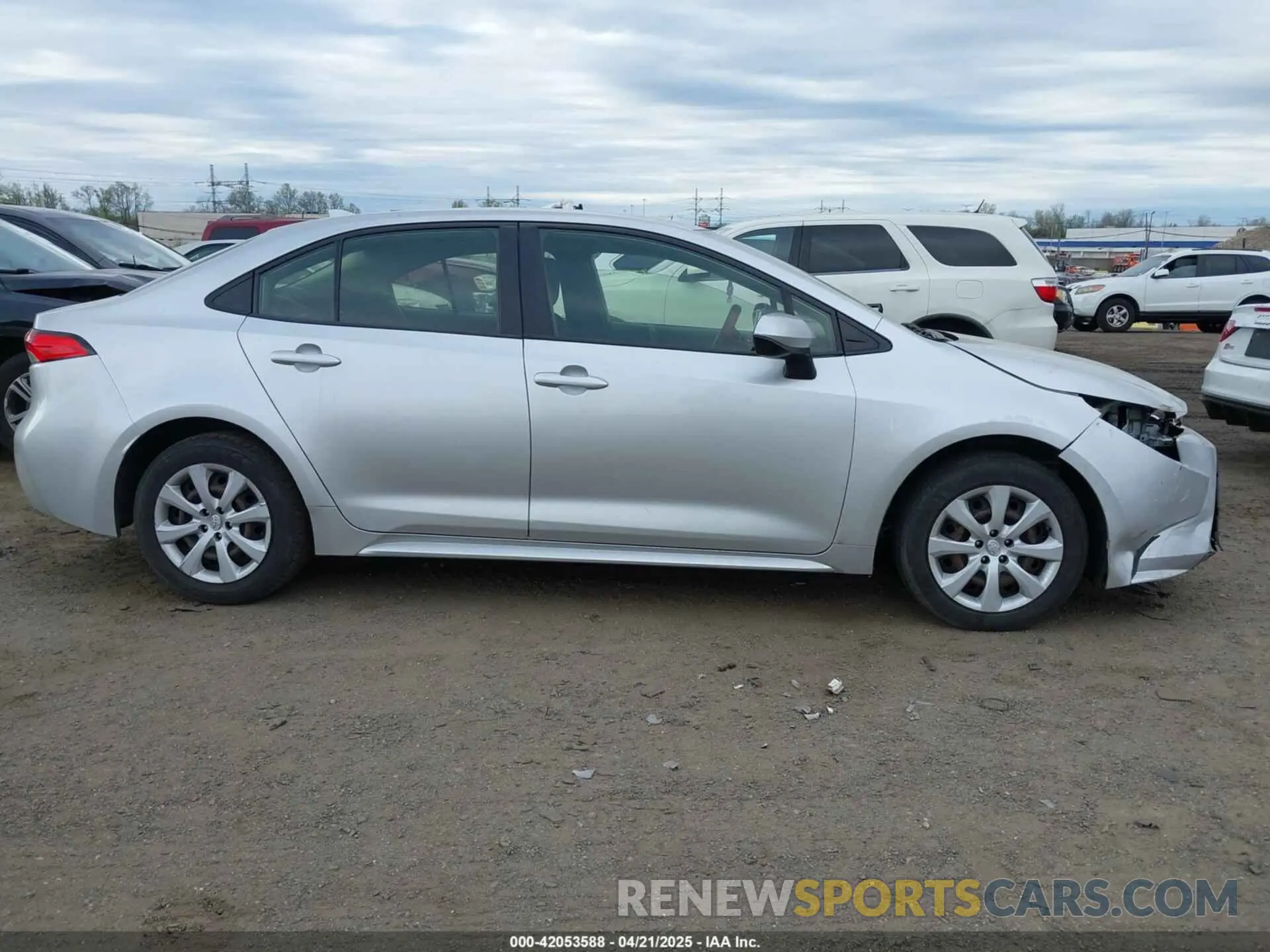 13 Photograph of a damaged car JTDEPRAE6LJ095761 TOYOTA COROLLA 2020