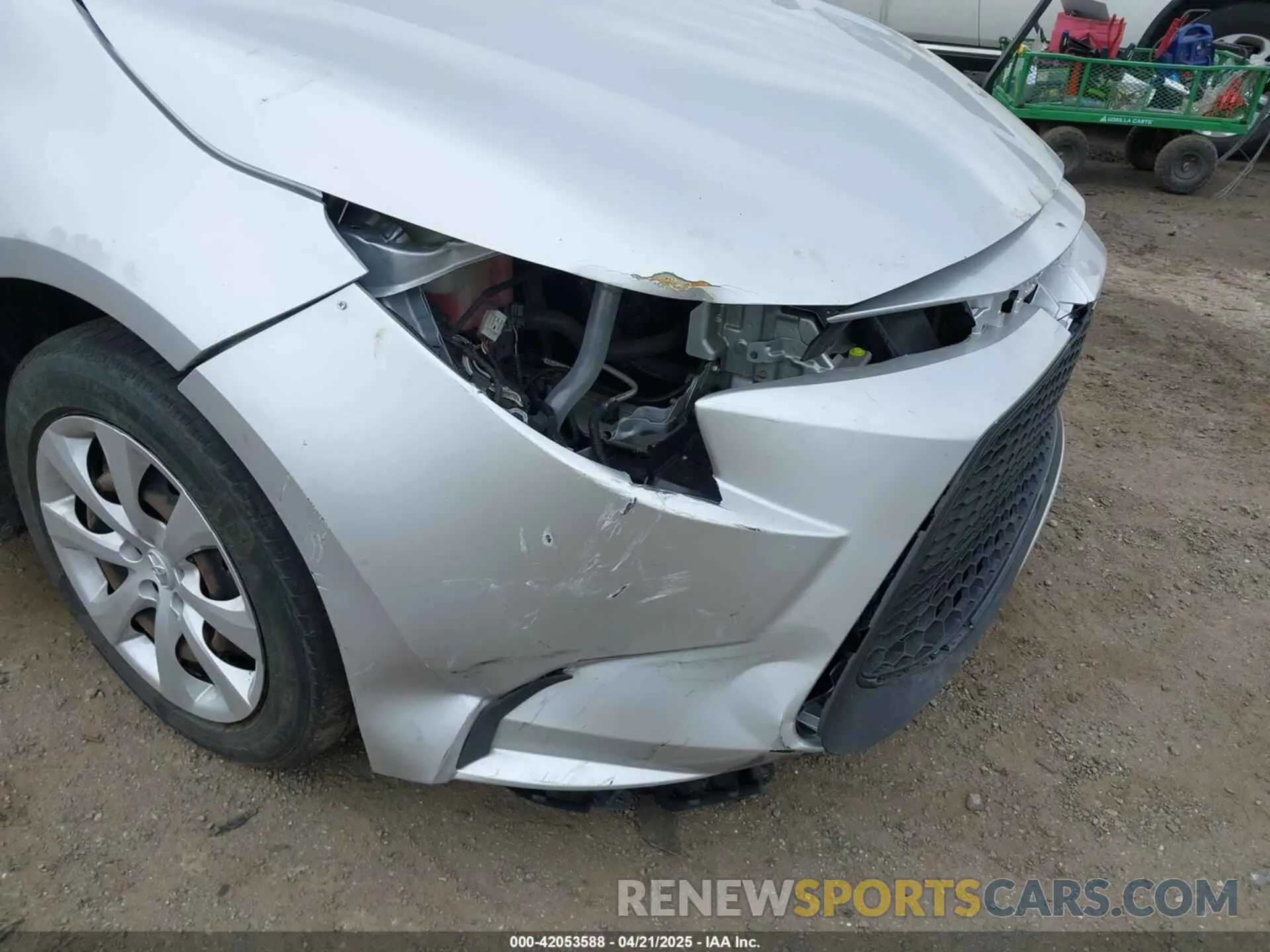 17 Photograph of a damaged car JTDEPRAE6LJ095761 TOYOTA COROLLA 2020