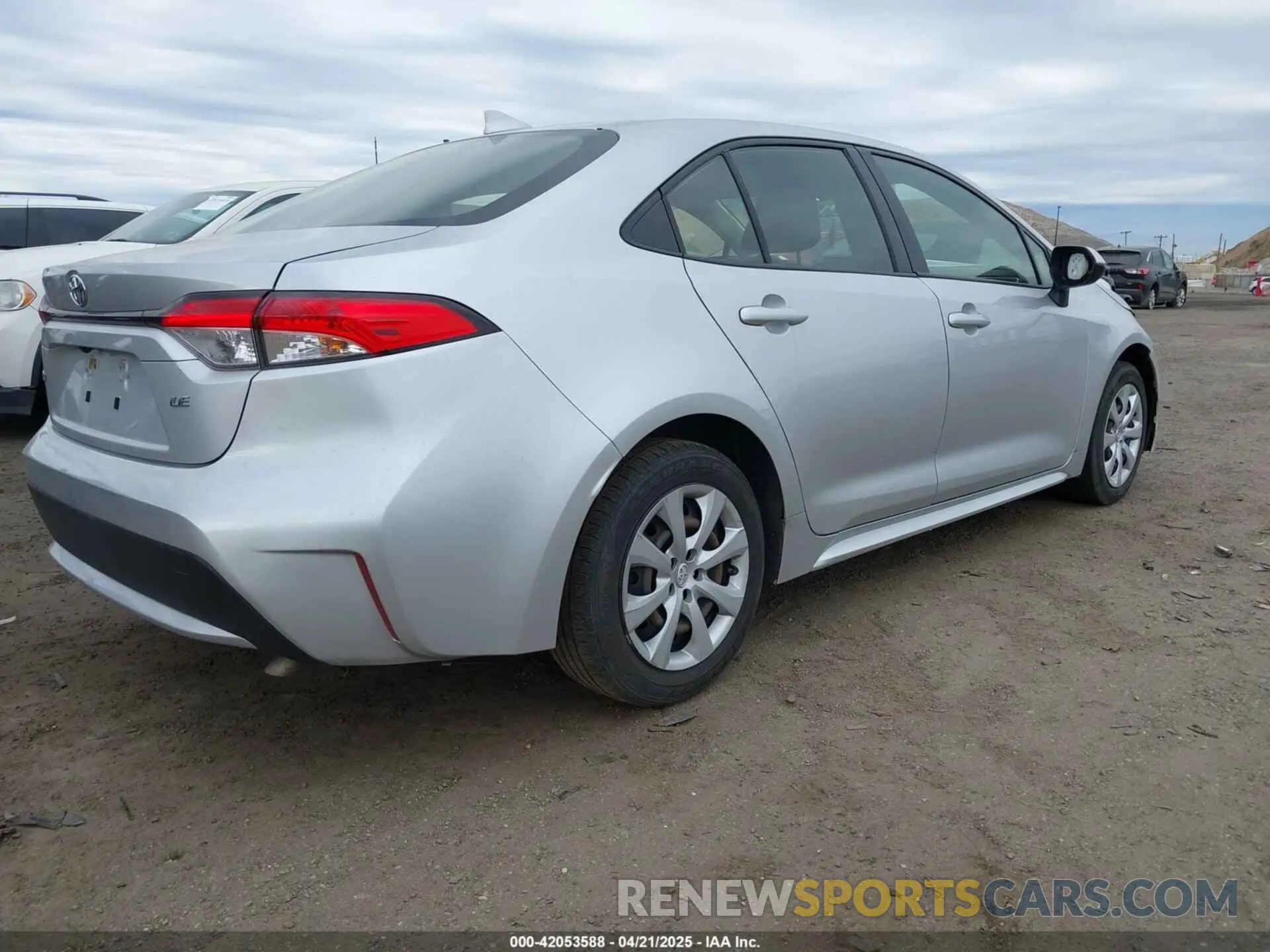 4 Photograph of a damaged car JTDEPRAE6LJ095761 TOYOTA COROLLA 2020