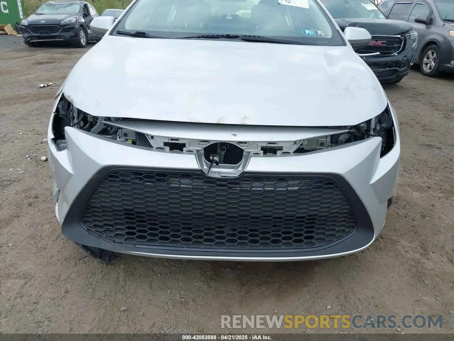 6 Photograph of a damaged car JTDEPRAE6LJ095761 TOYOTA COROLLA 2020