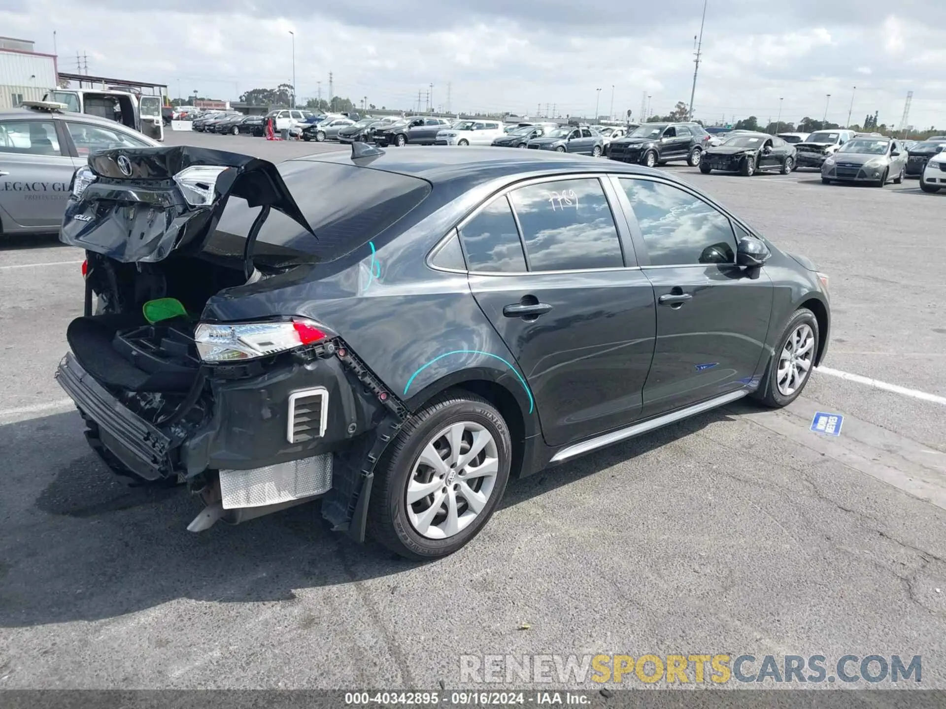 4 Фотография поврежденного автомобиля JTDEPRAE6LJ102577 TOYOTA COROLLA 2020