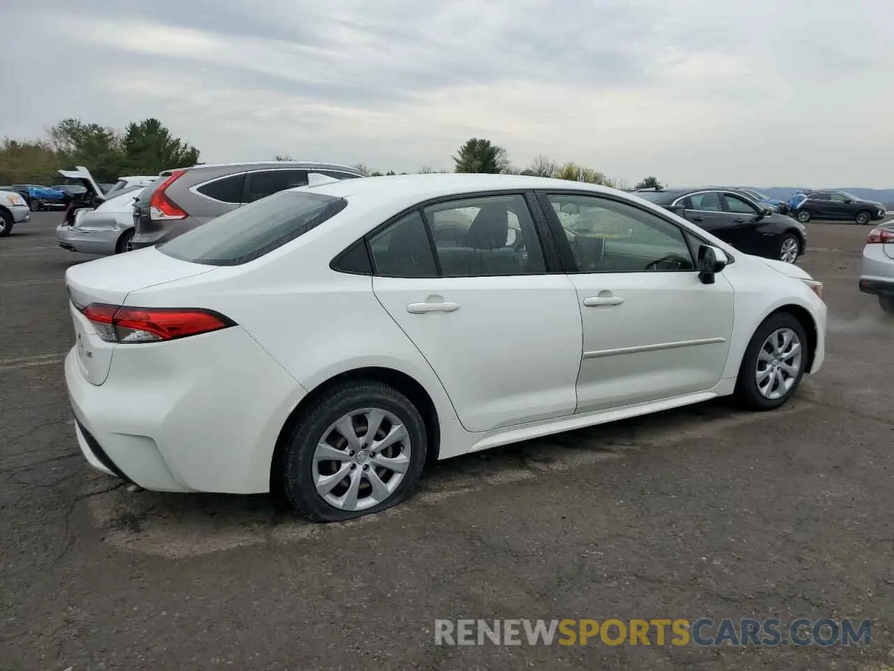 3 Photograph of a damaged car JTDEPRAE6LJ102773 TOYOTA COROLLA 2020