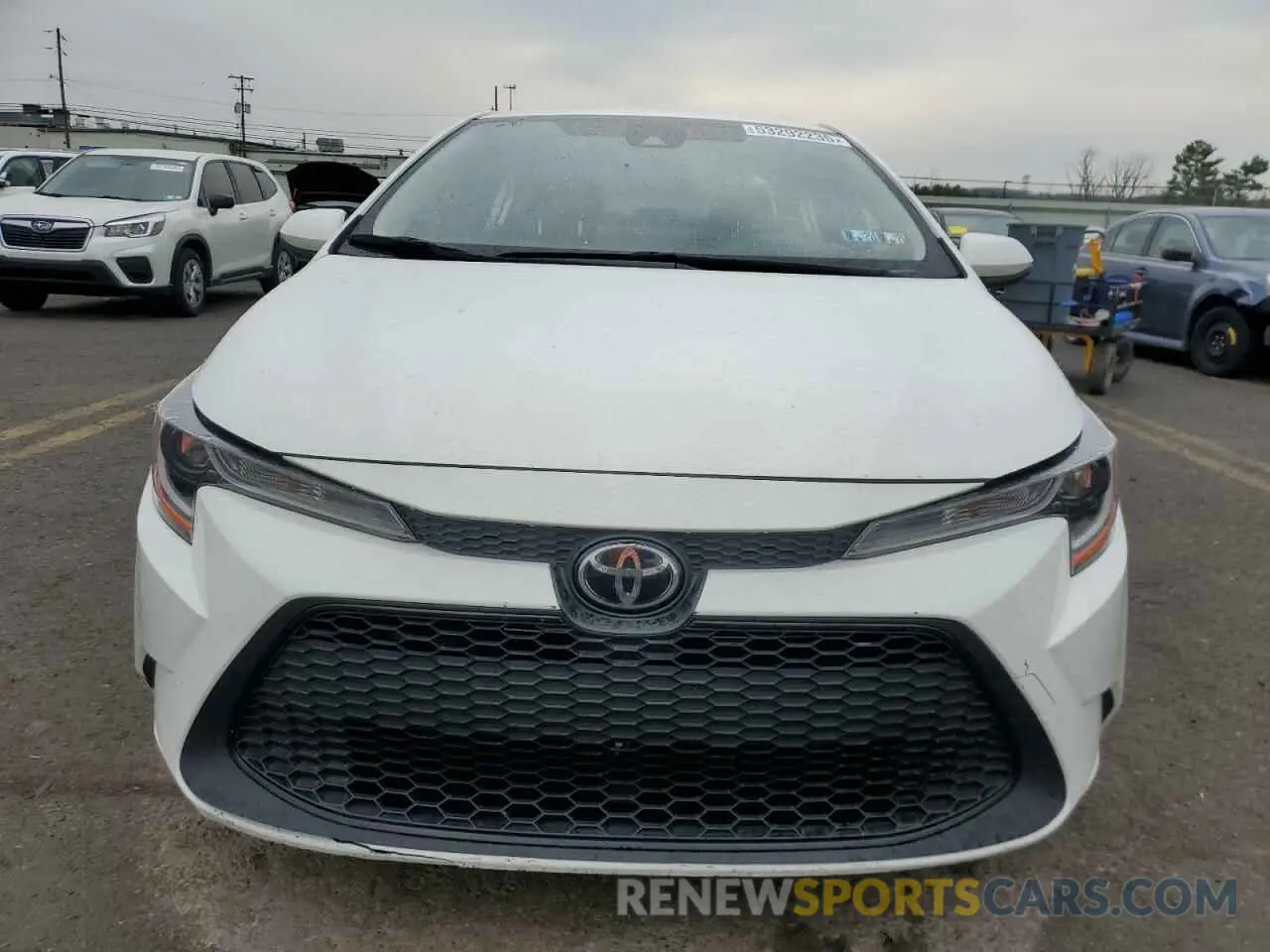 5 Photograph of a damaged car JTDEPRAE6LJ102773 TOYOTA COROLLA 2020