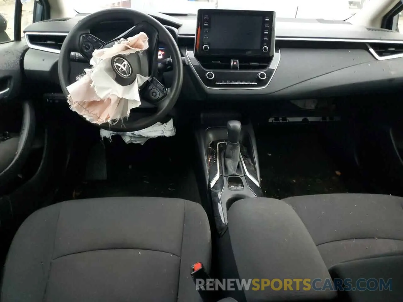 8 Photograph of a damaged car JTDEPRAE6LJ104748 TOYOTA COROLLA 2020