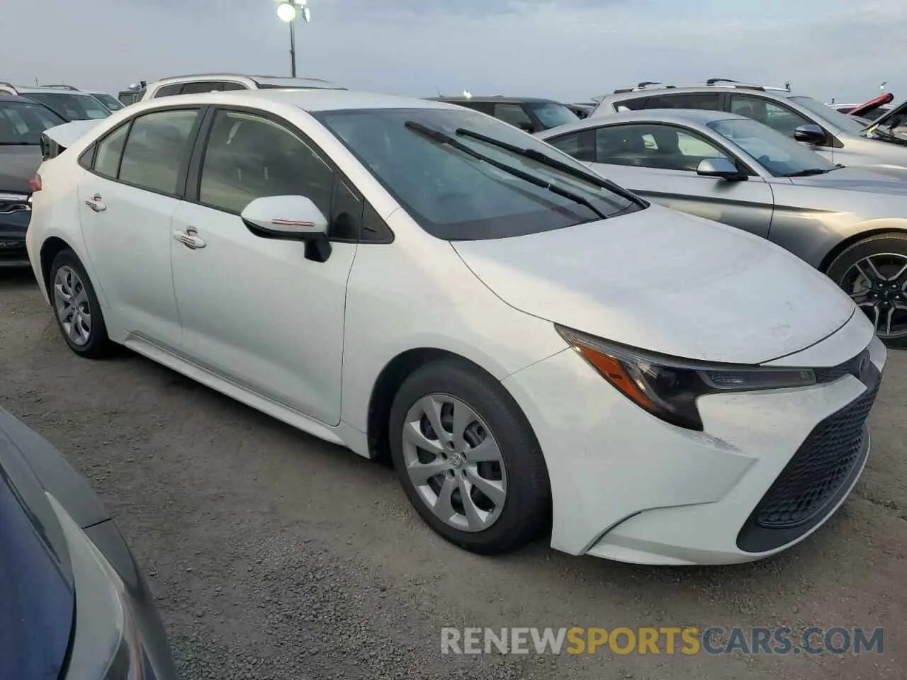4 Photograph of a damaged car JTDEPRAE6LJ108329 TOYOTA COROLLA 2020