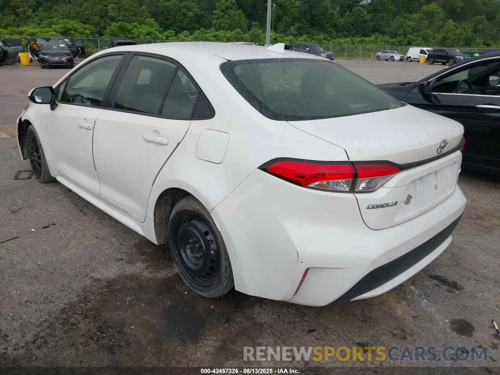 3 Photograph of a damaged car JTDEPRAE6LJ114373 TOYOTA COROLLA 2020