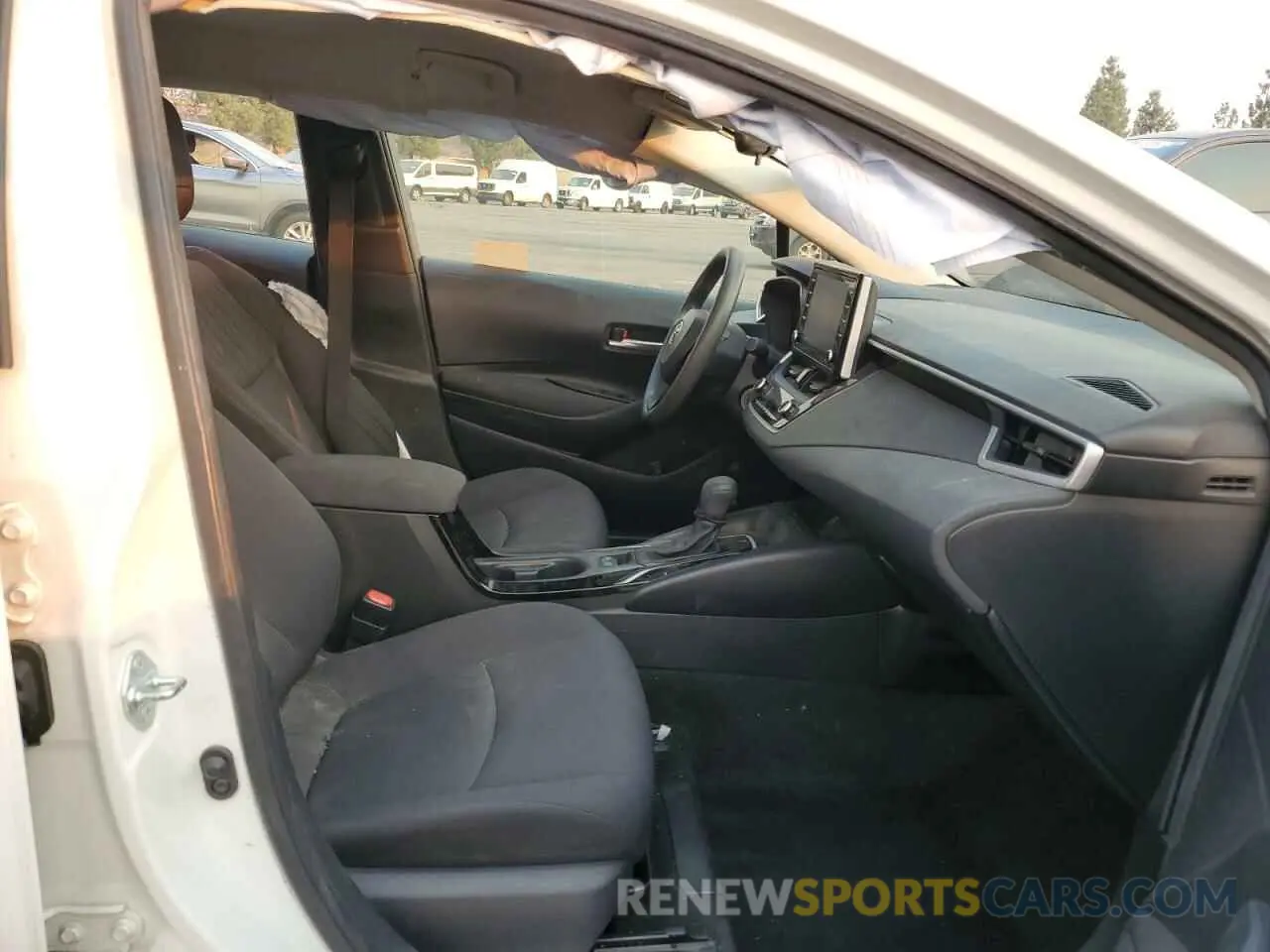 7 Photograph of a damaged car JTDEPRAE7LJ011690 TOYOTA COROLLA 2020