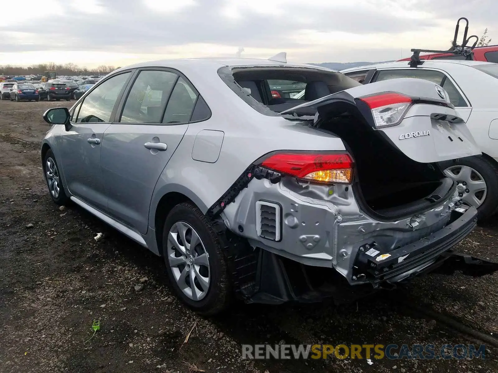 3 Фотография поврежденного автомобиля JTDEPRAE7LJ022835 TOYOTA COROLLA 2020