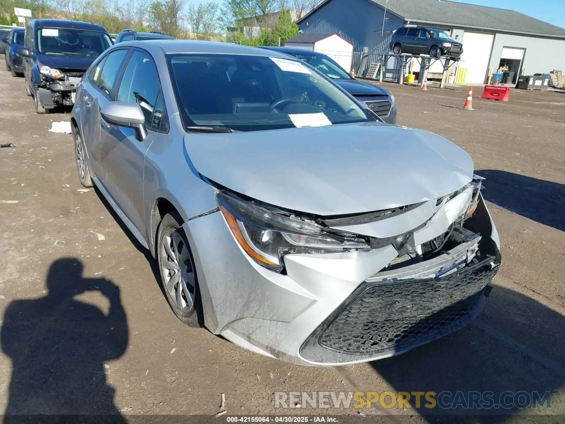 1 Photograph of a damaged car JTDEPRAE7LJ035228 TOYOTA COROLLA 2020